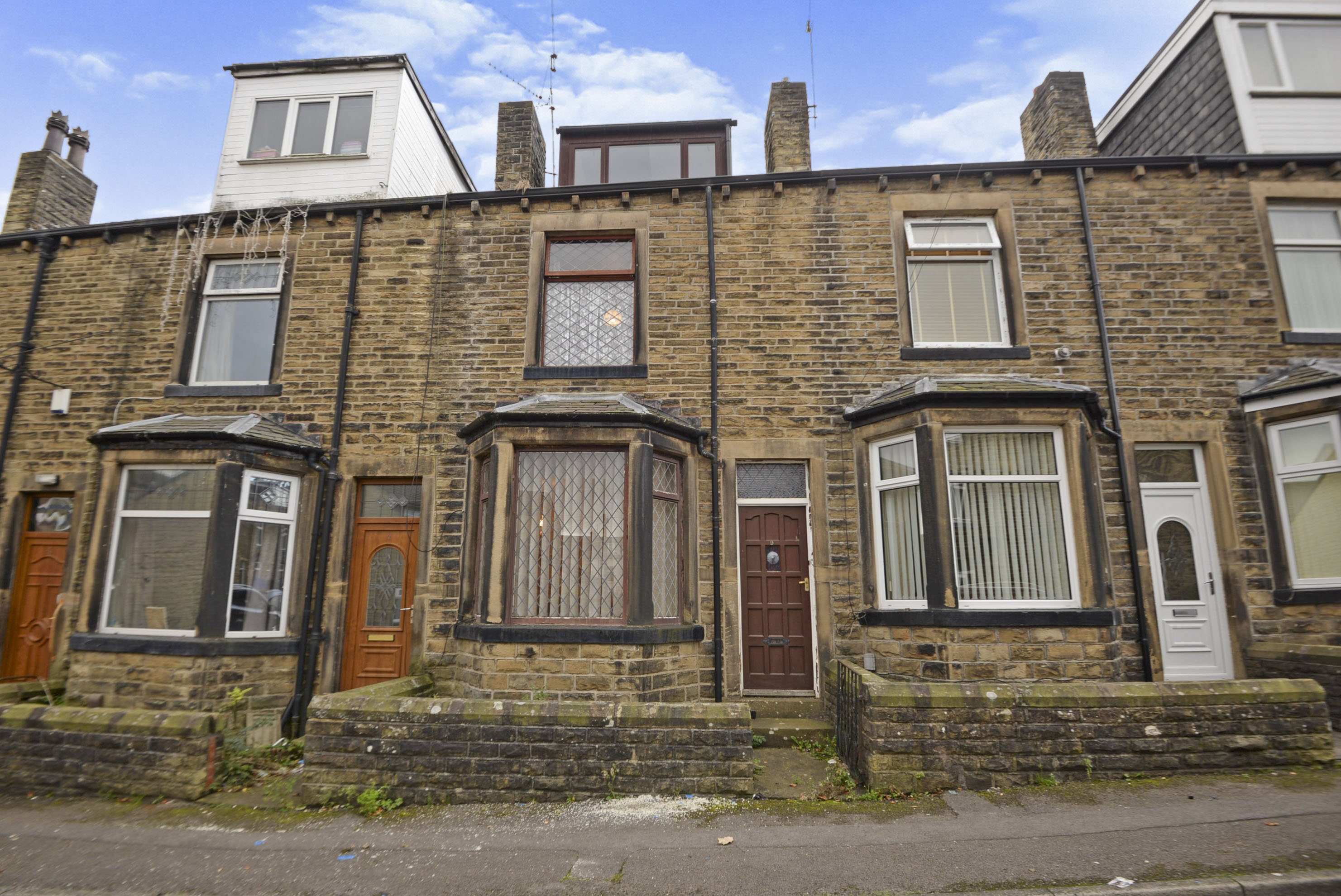 3 bedroom terraced house for sale in Mannville Grove, Keighley, BD22 6AF