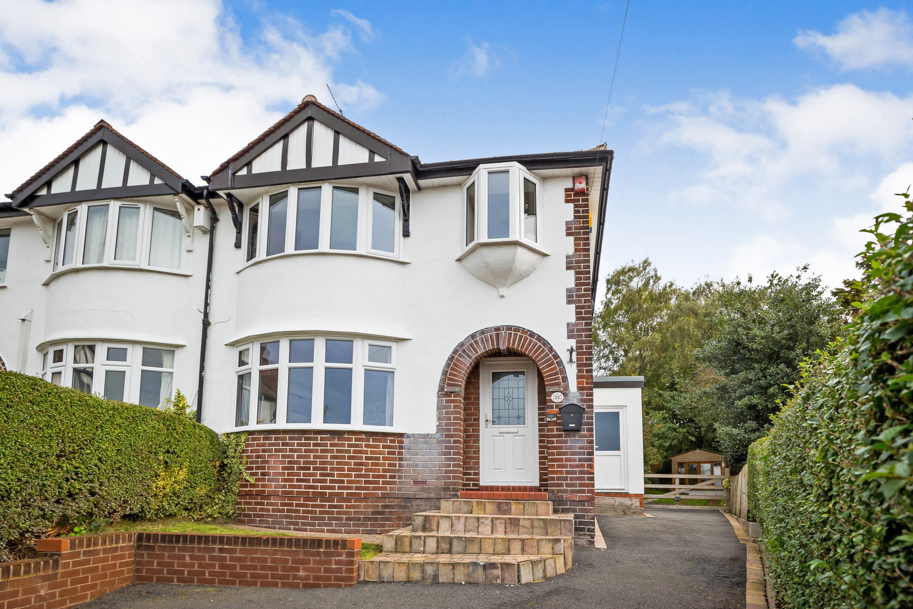 3 bedroom semidetached house for sale in Swireford Road, Helsby, WA6 9BA