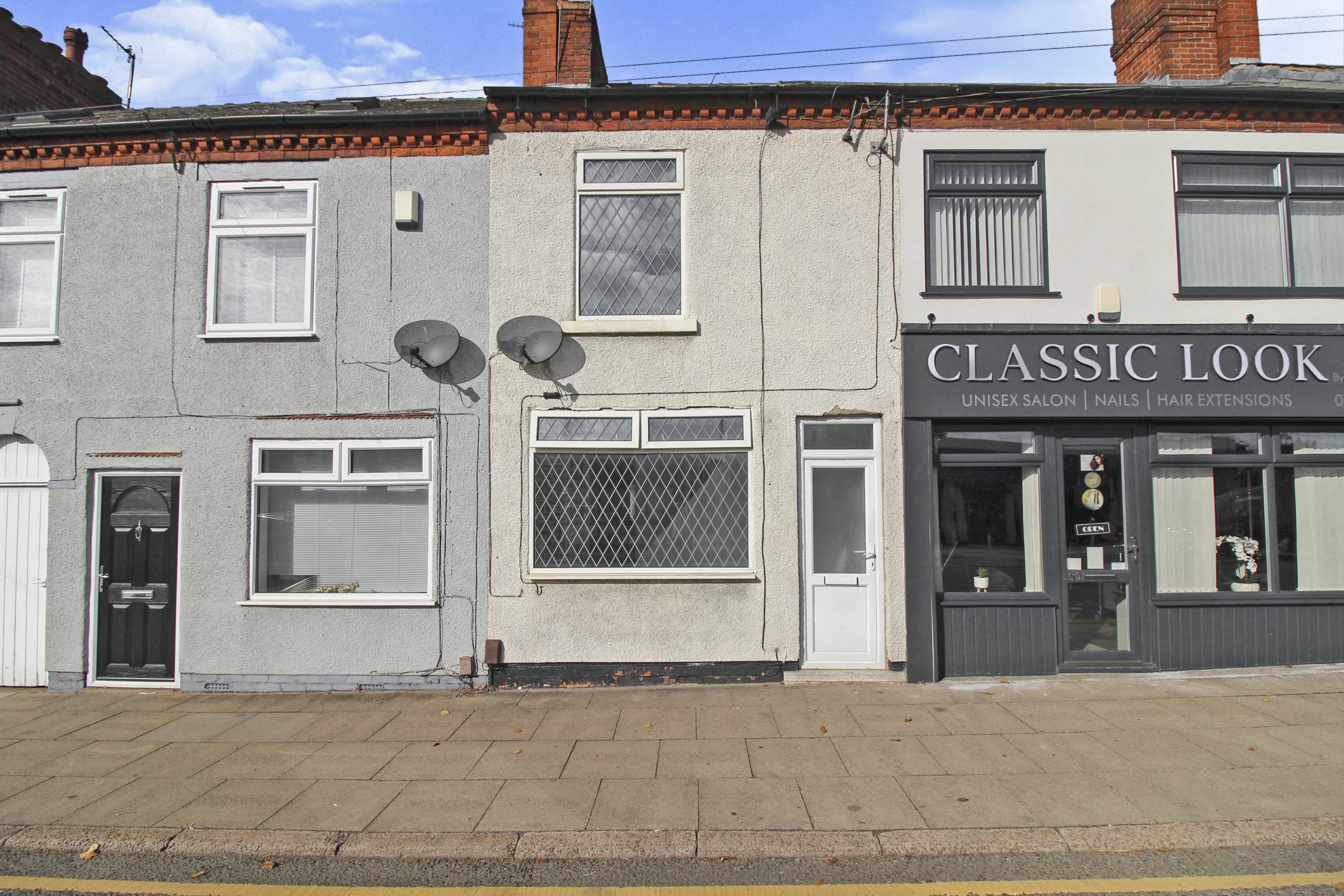 2 bedroom terraced house for sale in Mansfield Road, Suttoninashfield