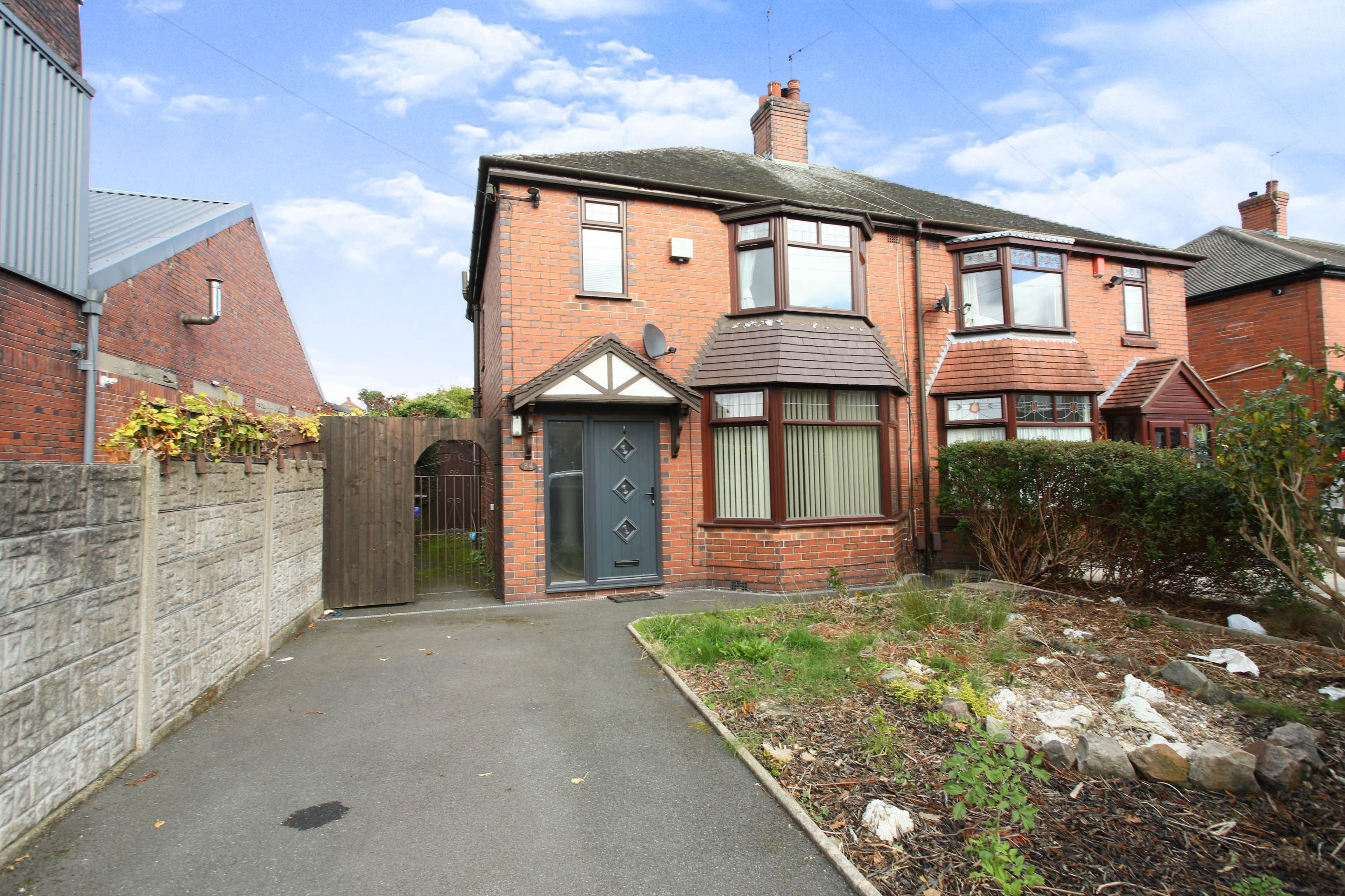 3 Bedroom Semi Detached House For Sale In Northam Road Birches Head