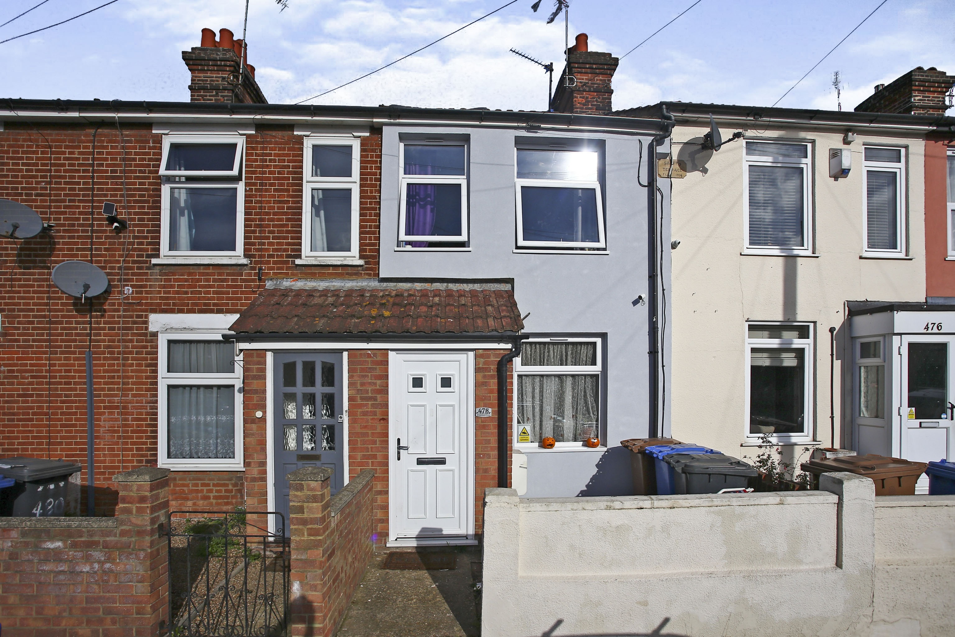 2 bedroom terraced house for sale in Bramford Road, Ipswich, IP1 5BE