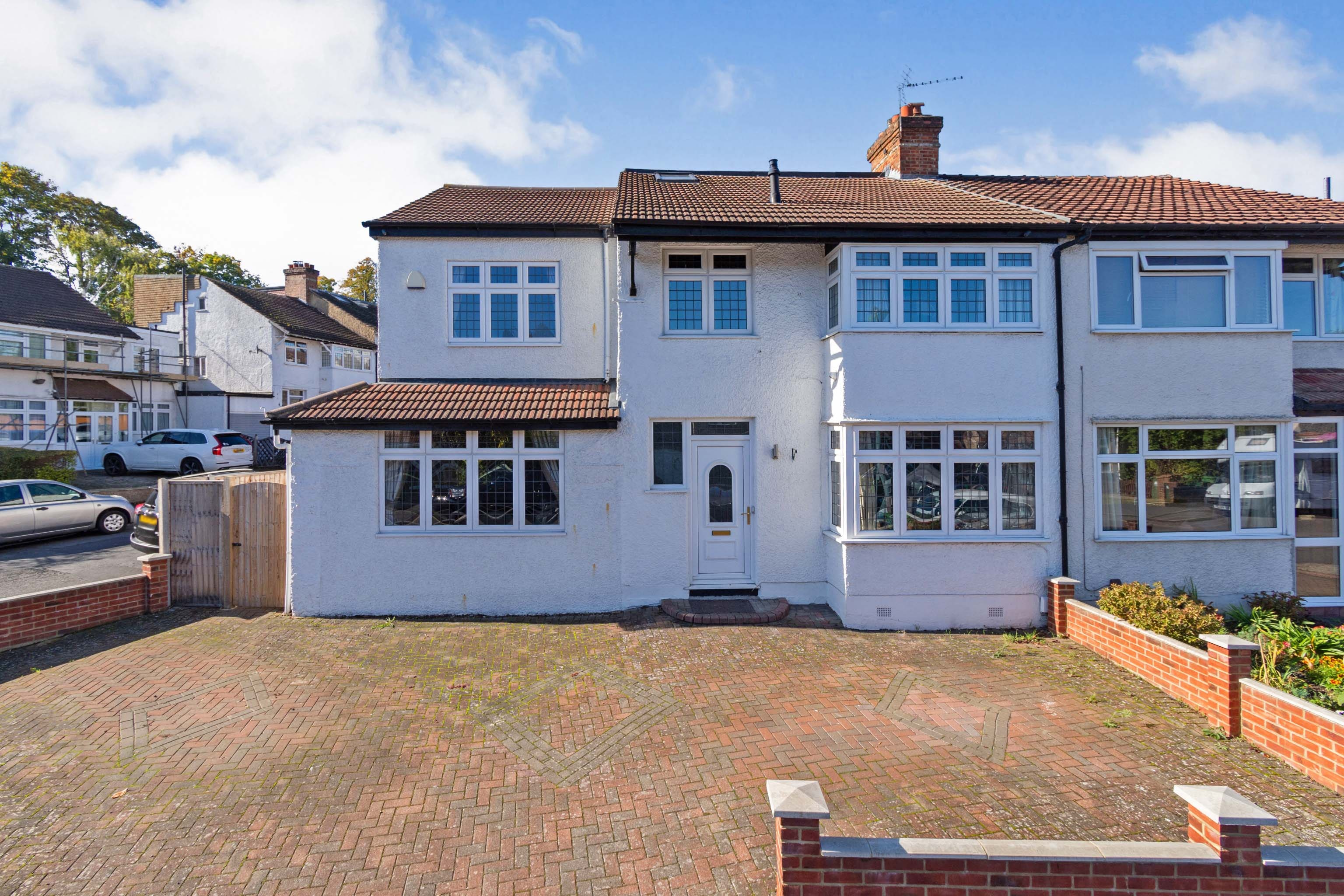 4 bedroom semidetached house for sale in Oxford Road, Carshalton, SM5 3QZ