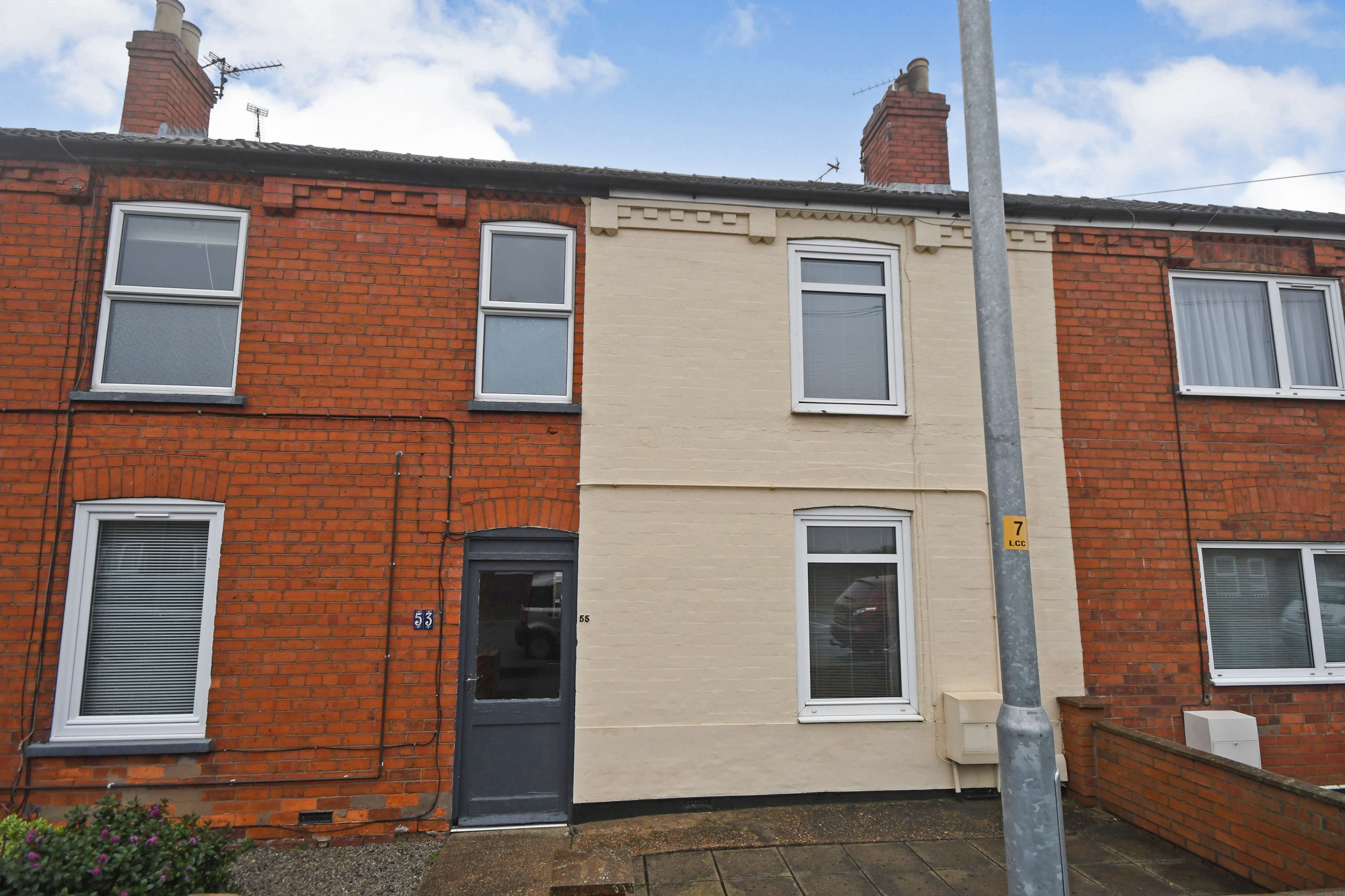 2-bedroom-terraced-house-for-sale-in-grantham-road-bracebridge-heath