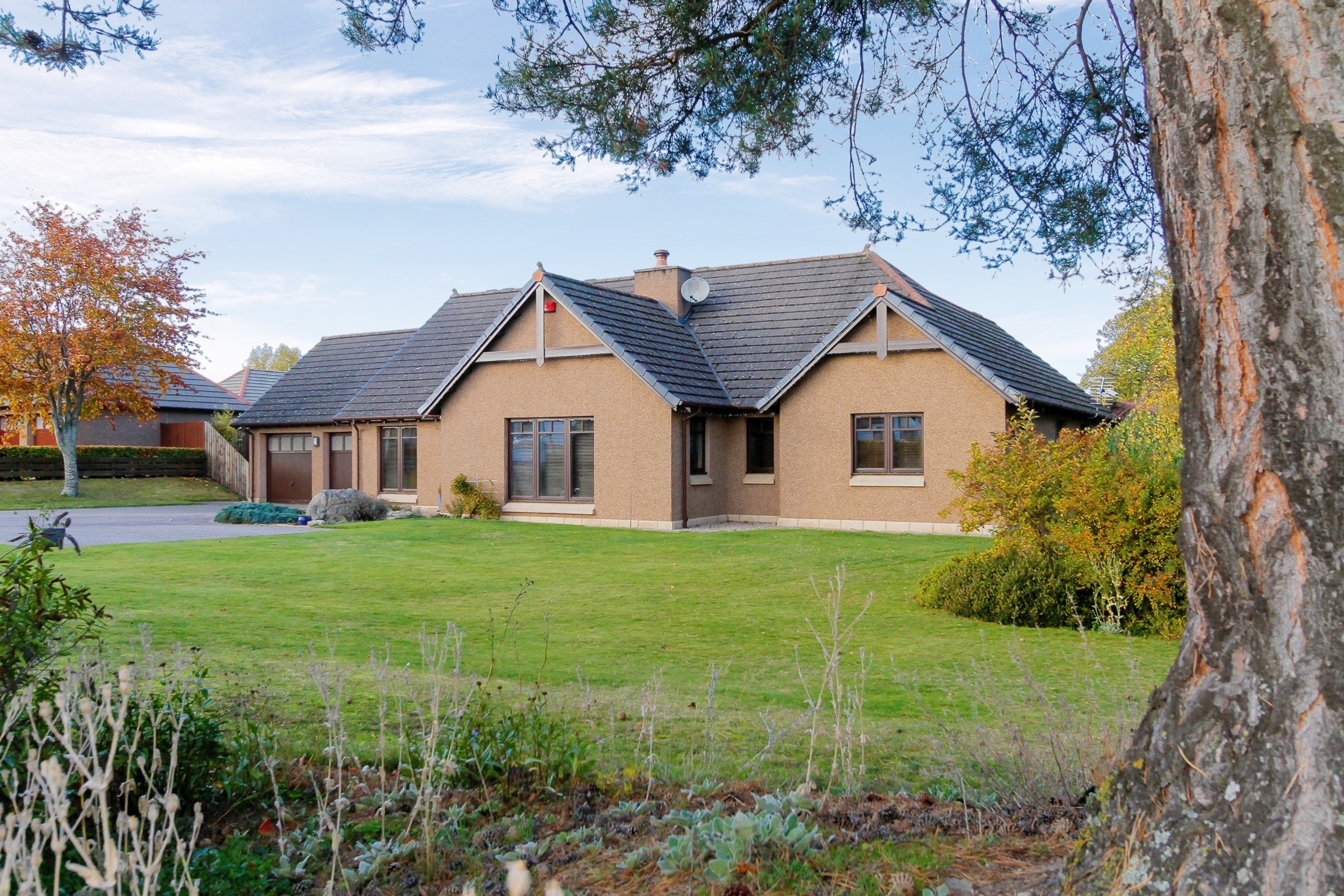 3 bedroom detached bungalow for sale in Lithe Lochan, Elgin, IV30 8SA