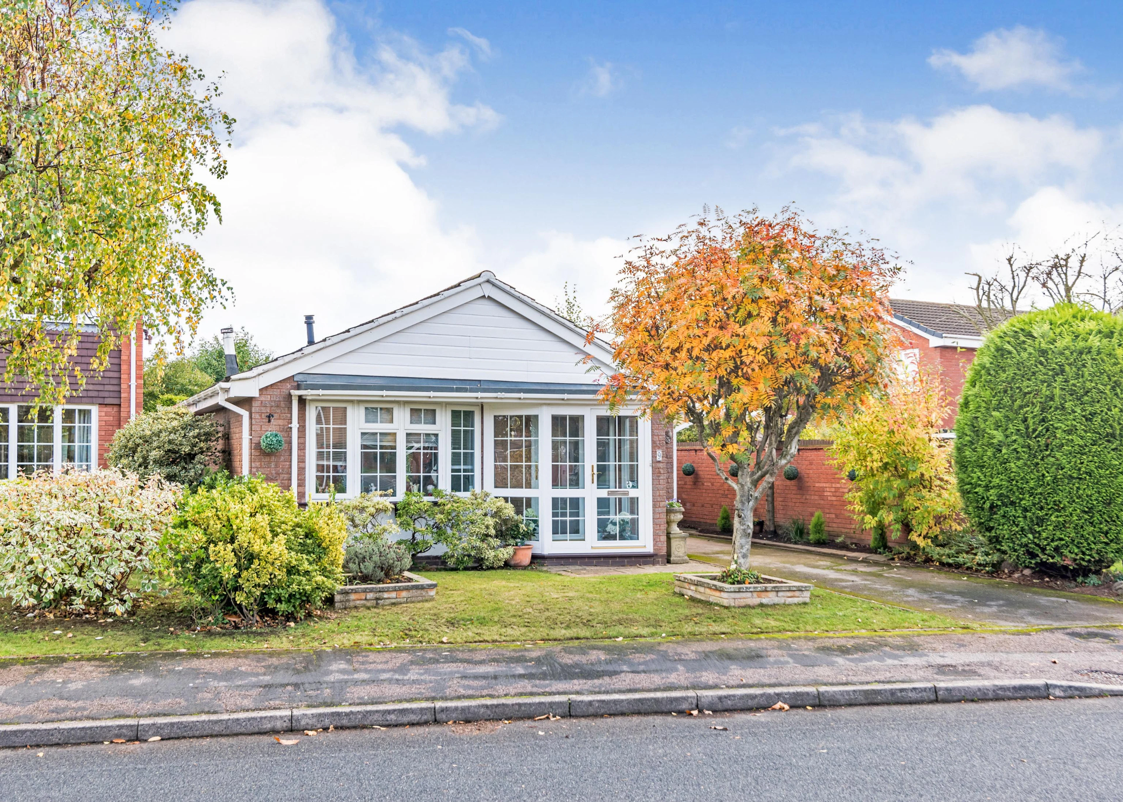 Freeford Gardens, Lichfield