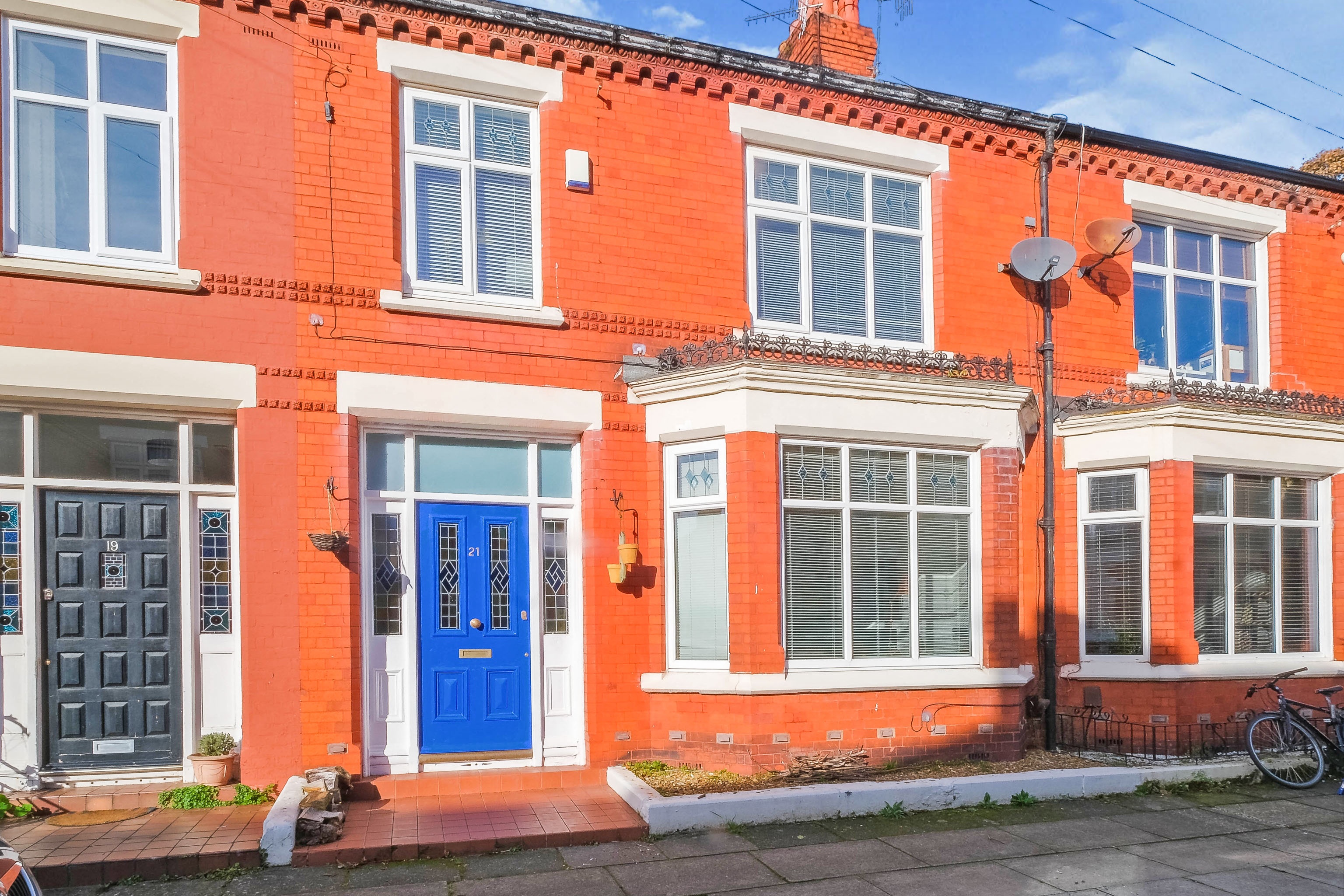 3 bedroom terraced house for sale in Roxburgh Avenue, Liverpool, L17 4LQ