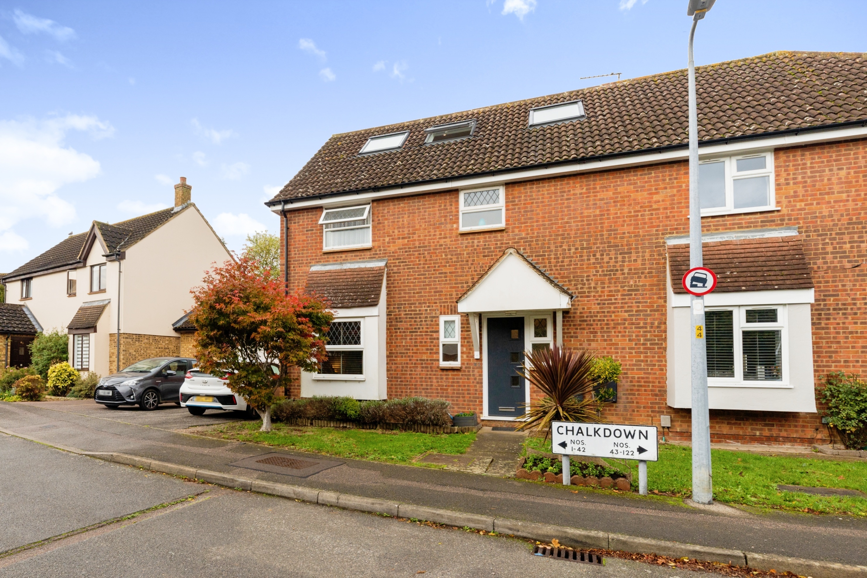 5 bedroom semidetached house for sale in Chalkdown, Stevenage, SG2 7BG