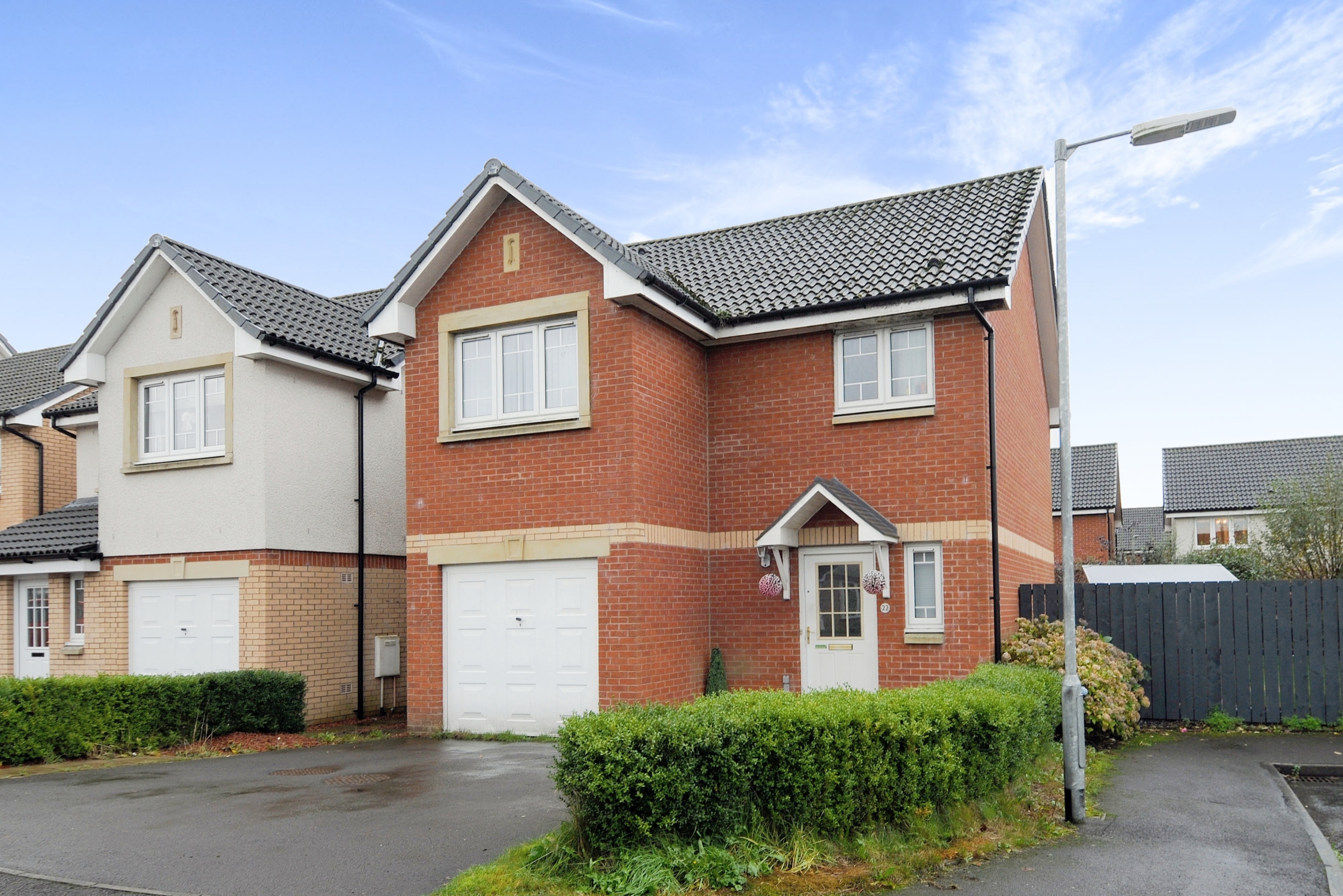 3 bedroom detached house for sale in Mains Drive, Lockerbie, DG11 2FD