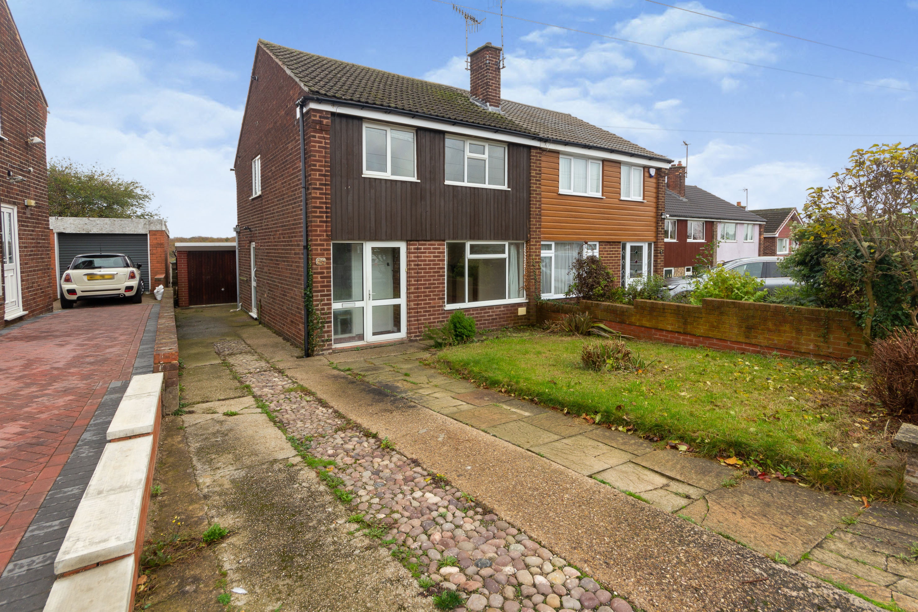 3 bedroom semidetached house for sale in Brooke Drive, Brimington