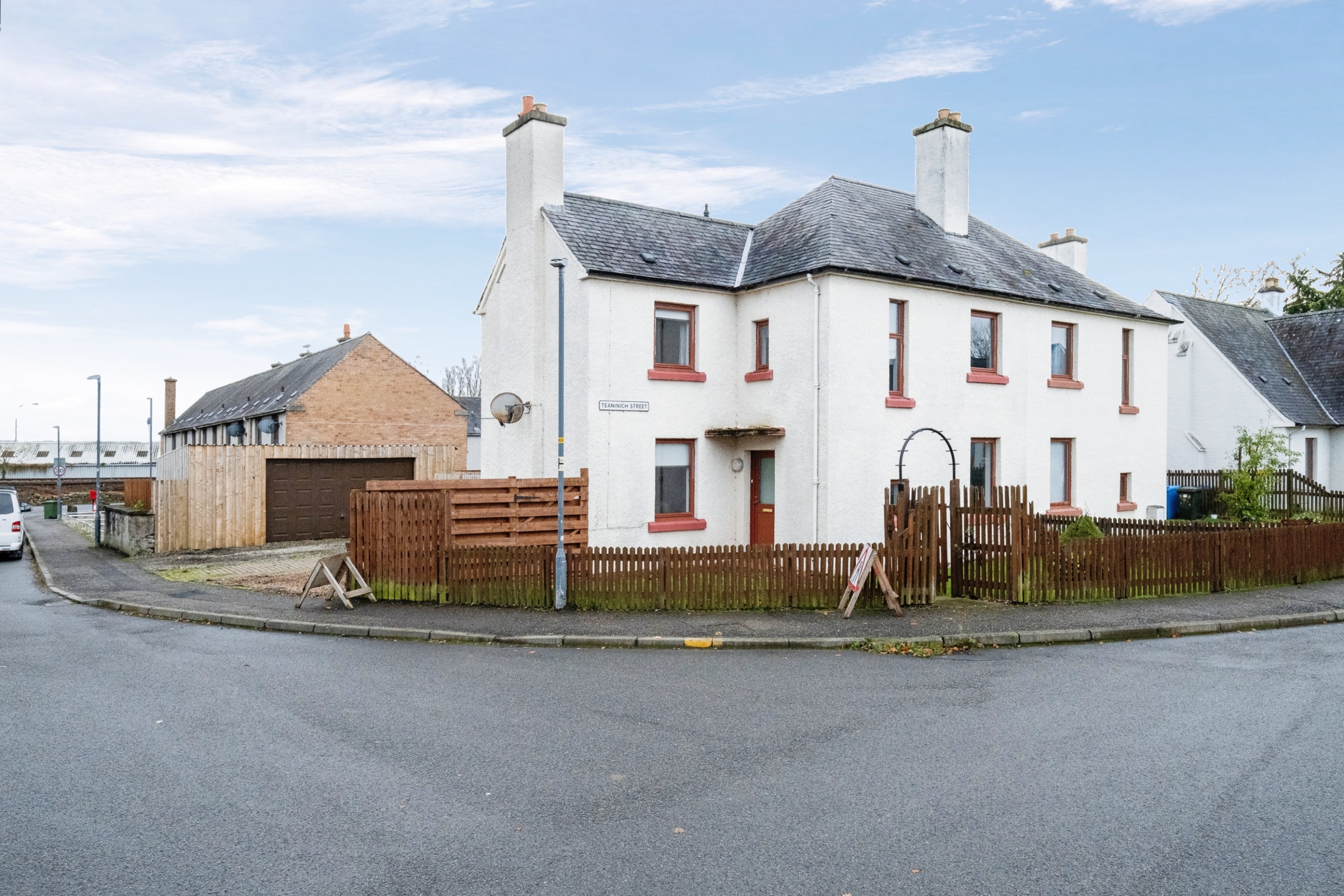 4 bedroom endterraced for sale in Teaninich Street, Alness, IV17 0RE