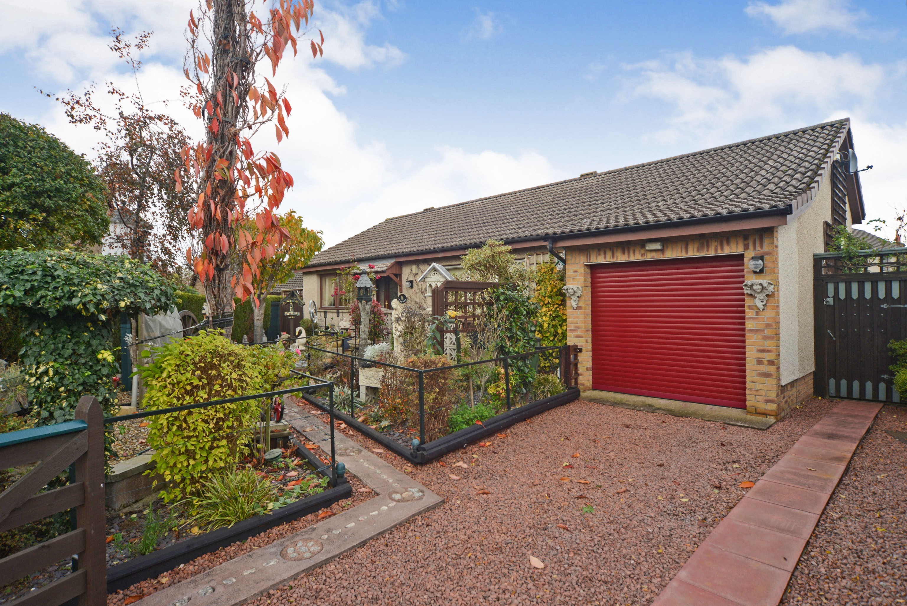 3 bedroom detached bungalow for sale in St. Aidans Park, St. Boswells