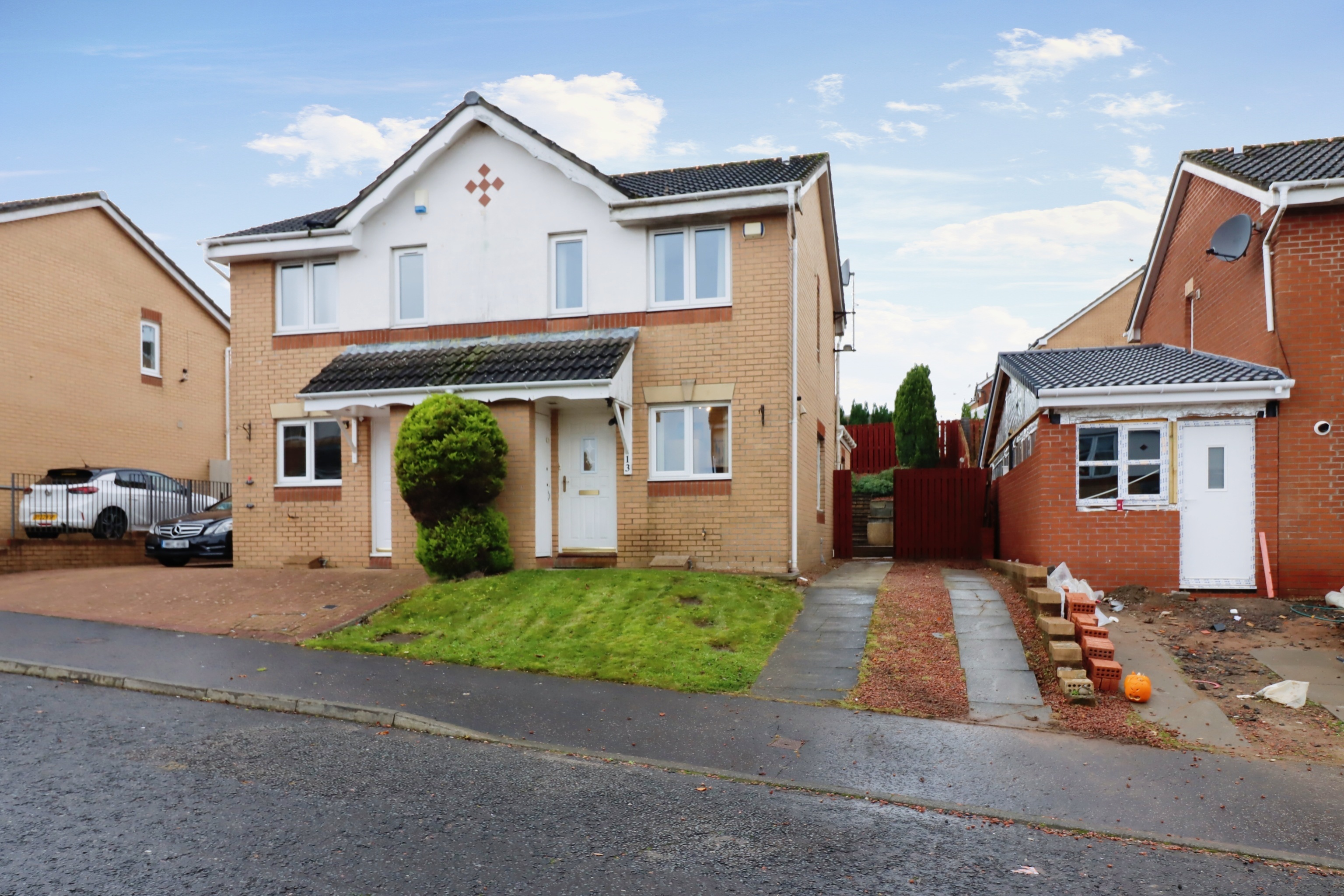 2 Bedroom Semi Detached House For Sale In Craigearn Place Kirkcaldy