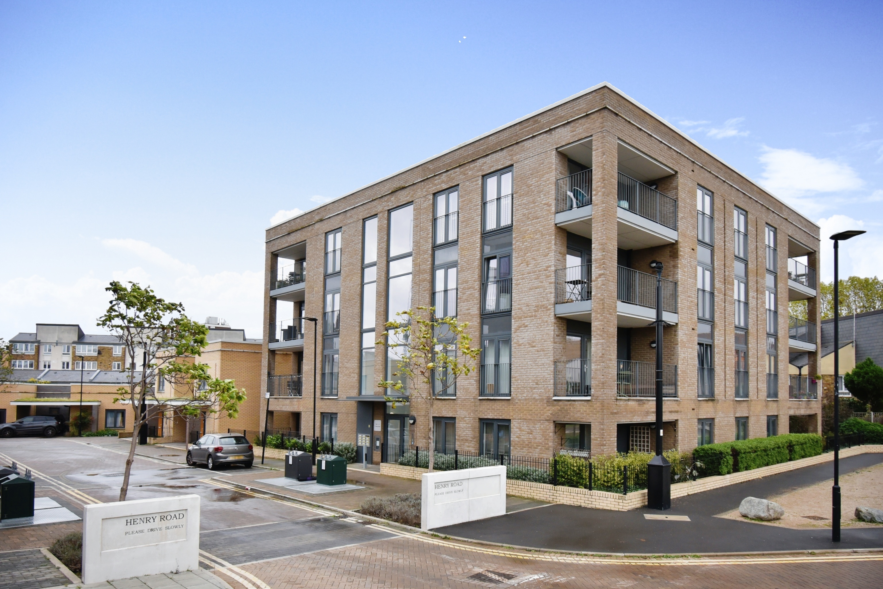 2 bedroom flat for sale in 17 Henry Road, Oval, SW9 7BQ