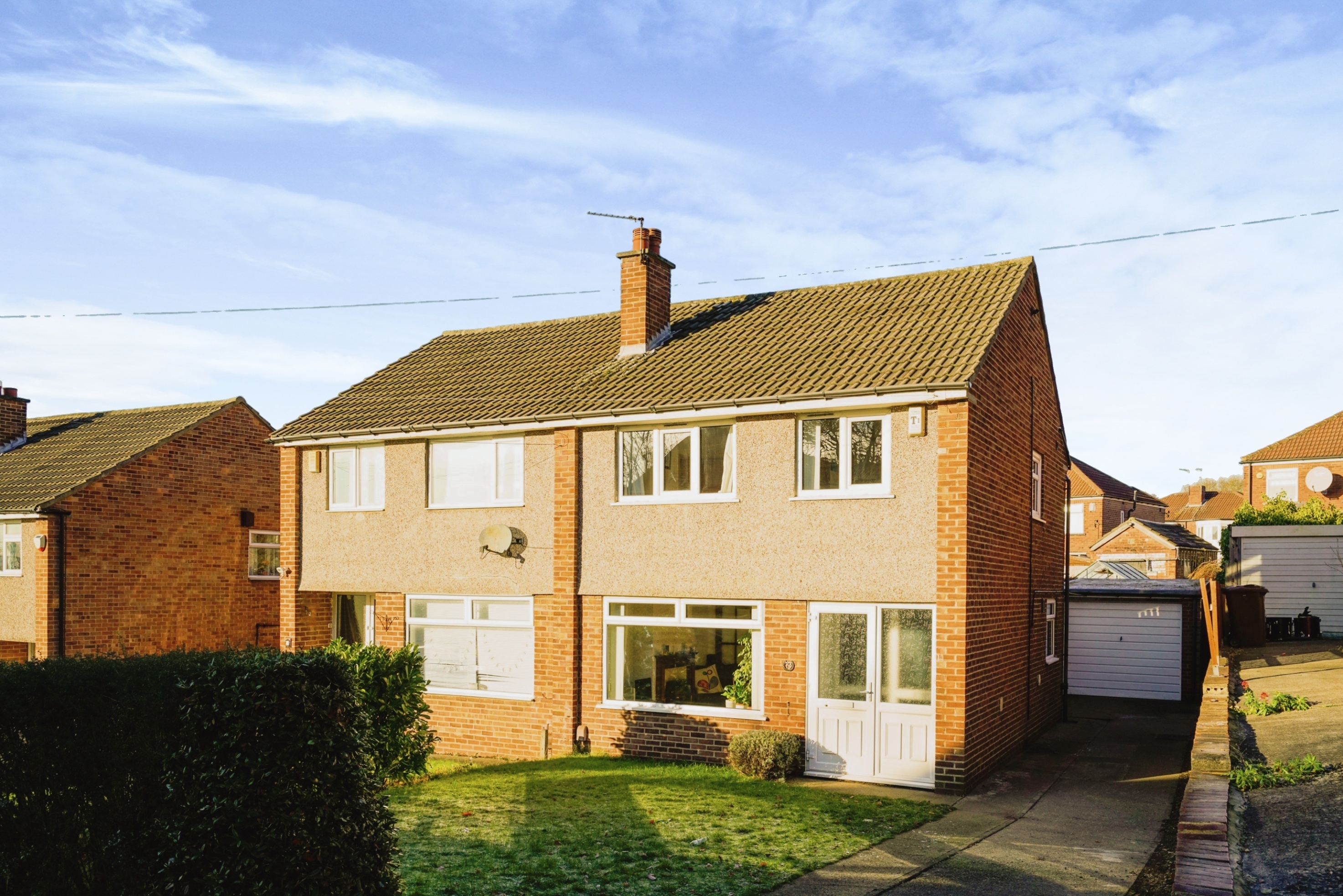 3 bedroom semidetached house for sale in St. Anns Rise, Leeds, LS4 2TJ