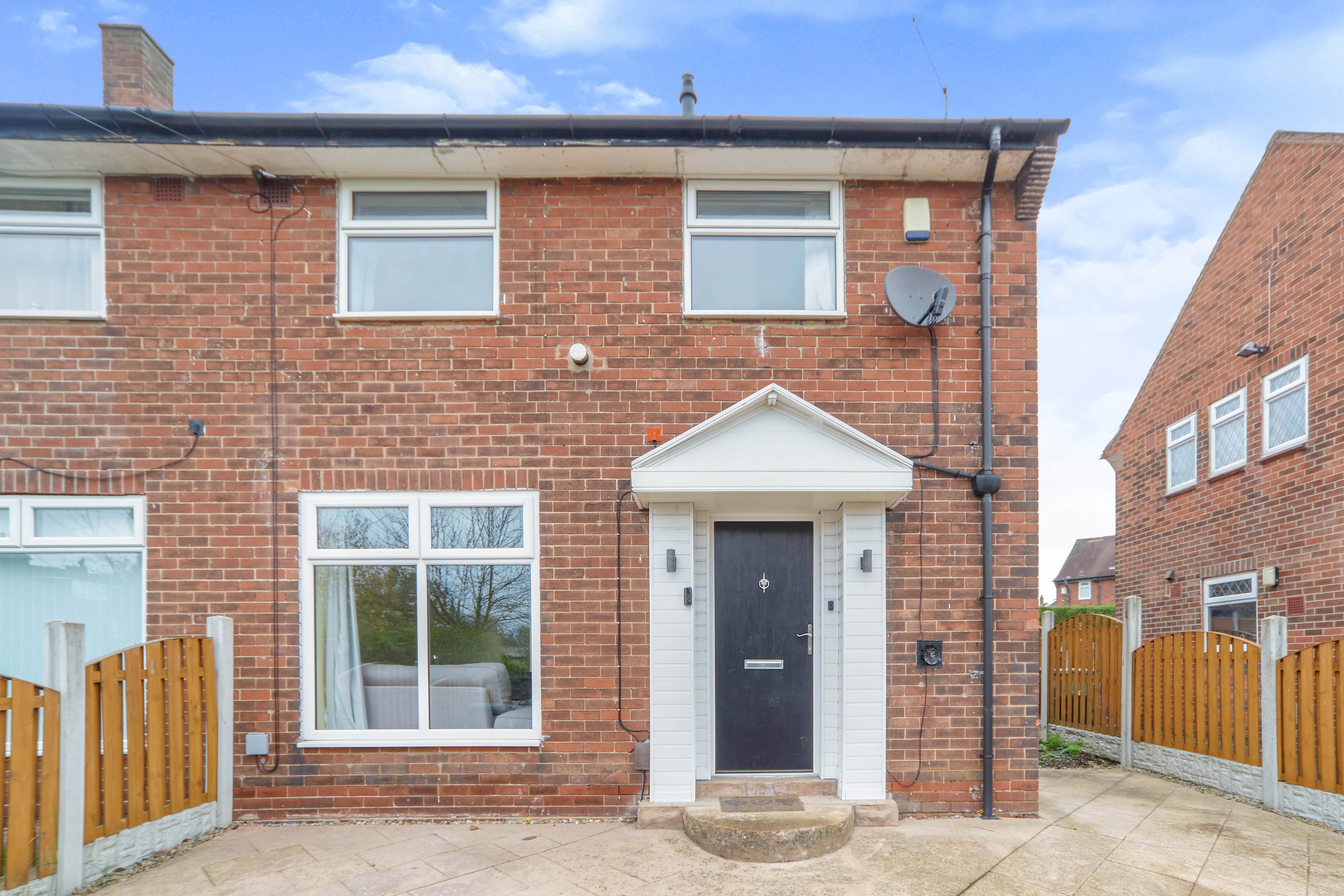 3 bedroom semidetached house for sale in St. Catherines Drive, Leeds