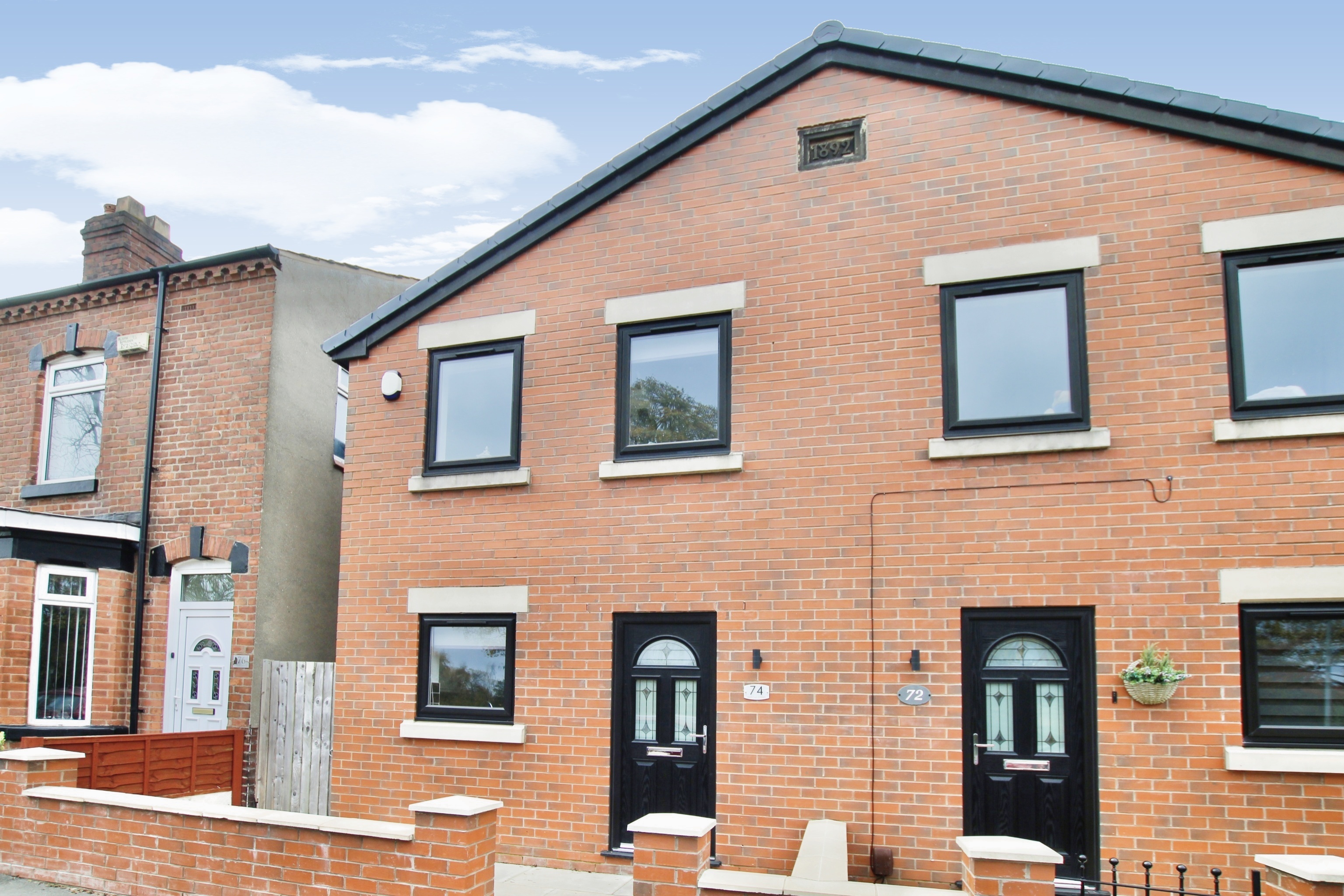 3 bedroom semidetached house for sale in Mitchell Street, Wigan, WN5 9BY