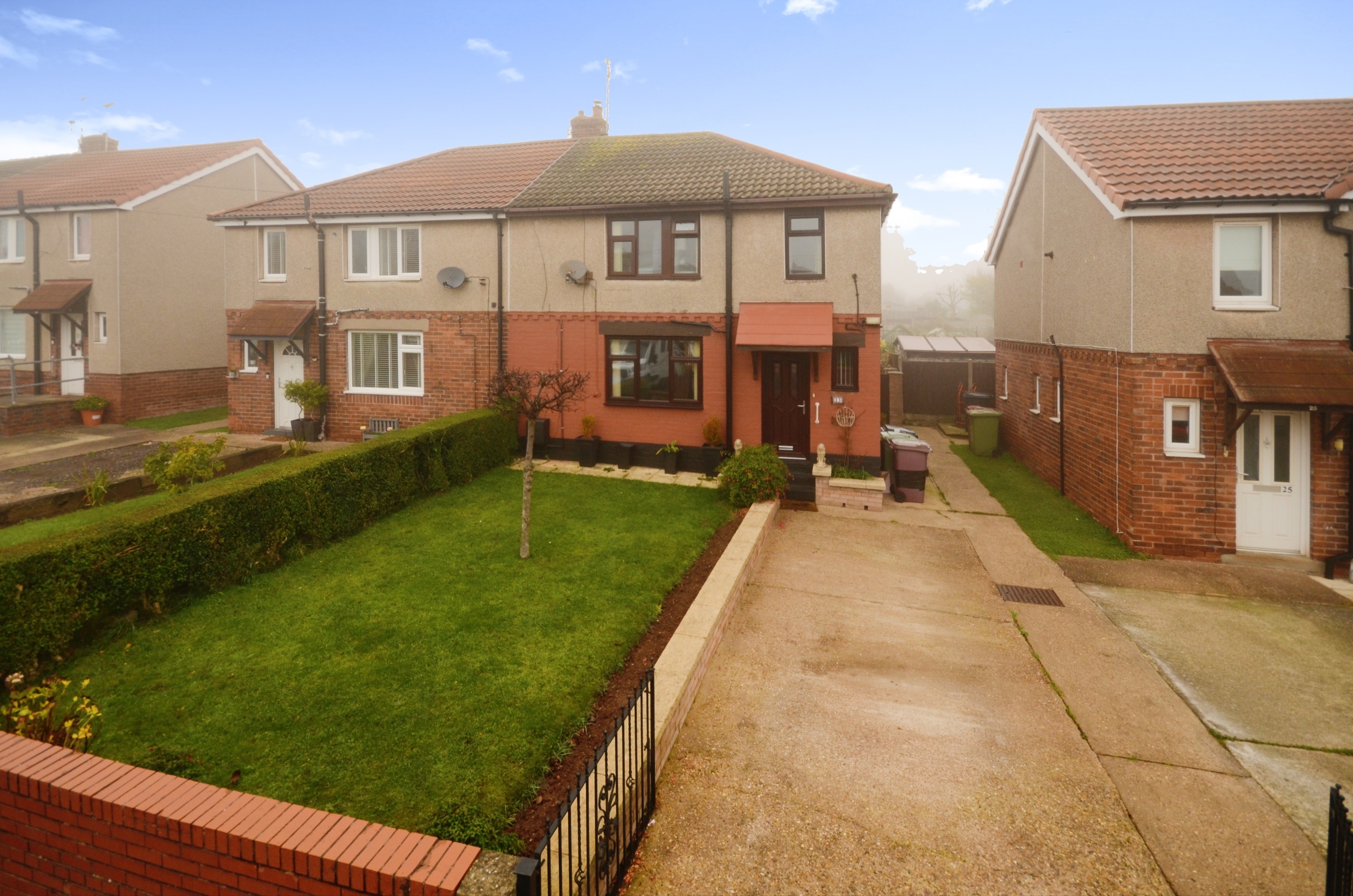 3 bedroom semidetached house for sale in Wood Avenue, Creswell