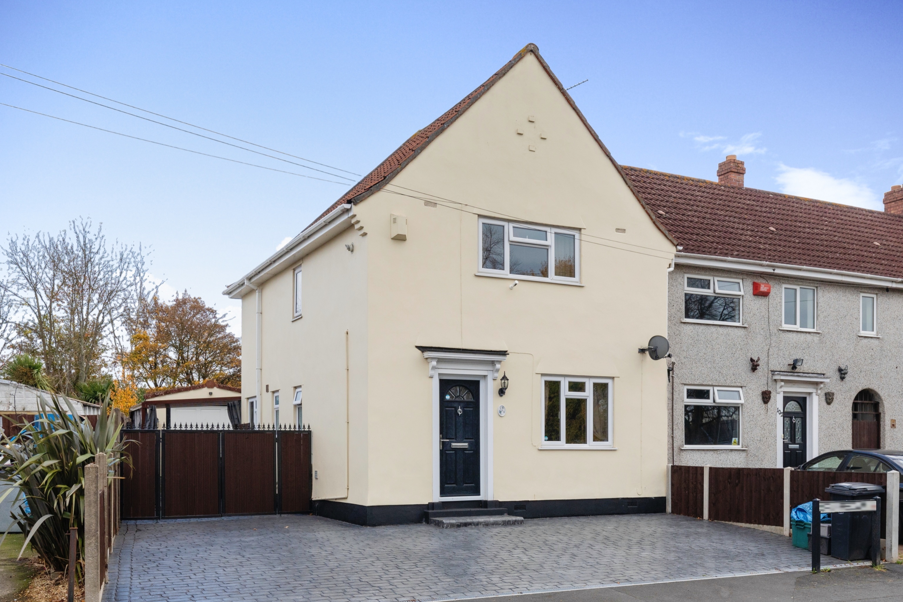 3 Bedroom End Of Terrace House For Sale In Springfield Avenue, Bristol ...