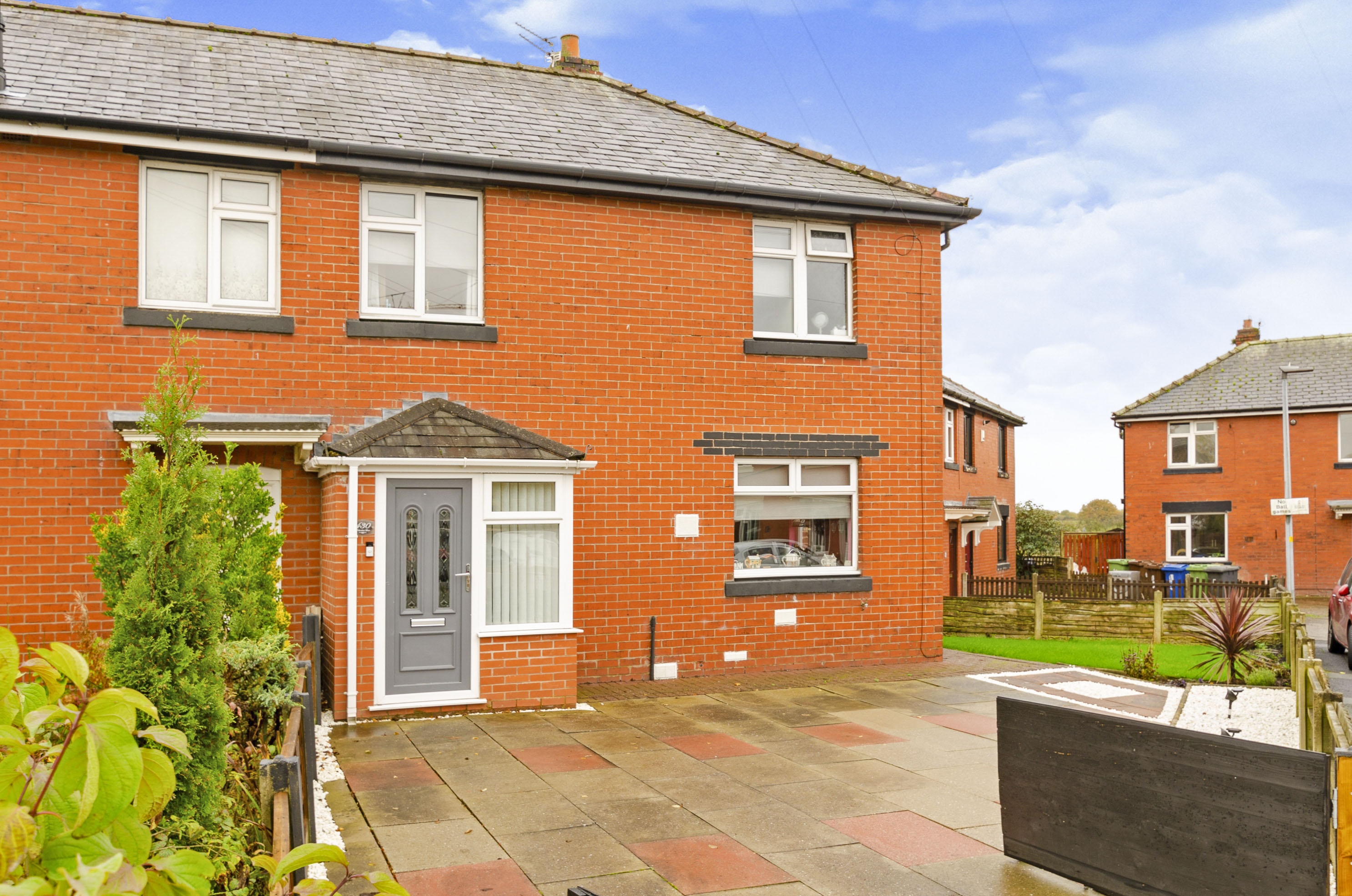3 bedroom semidetached house for sale in Bickershaw Lane, Wigan, WN2 5TL