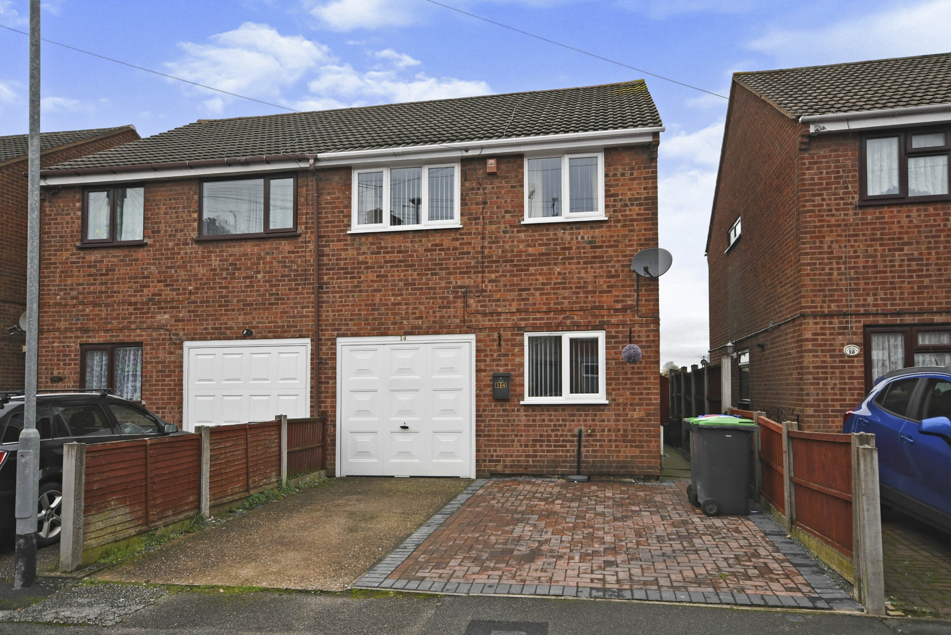 3 bedroom semidetached house for sale in Mount Pleasant, Suttonin