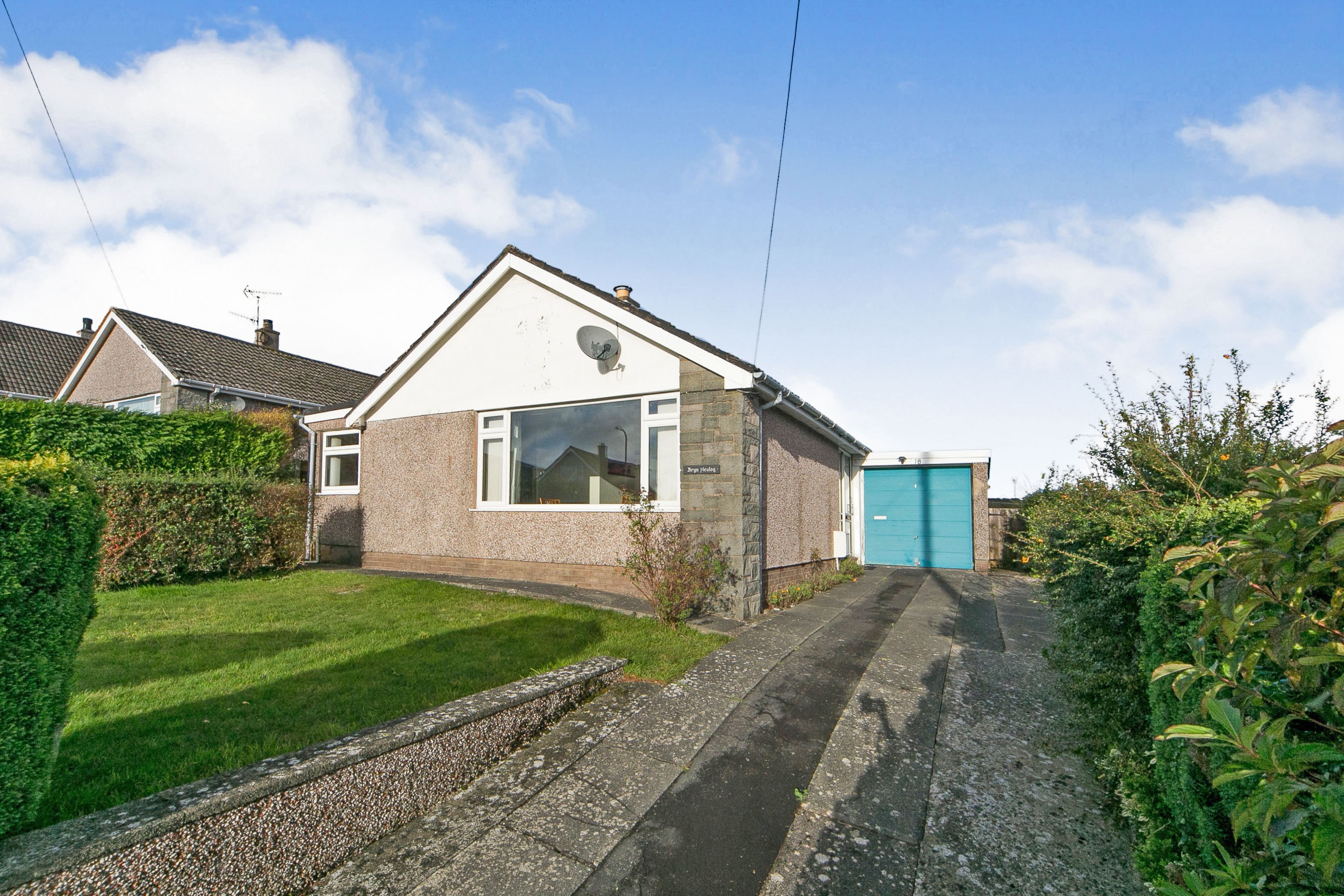 3 bedroom detached bungalow for sale in Maes Yr Hafod, Menai Bridge