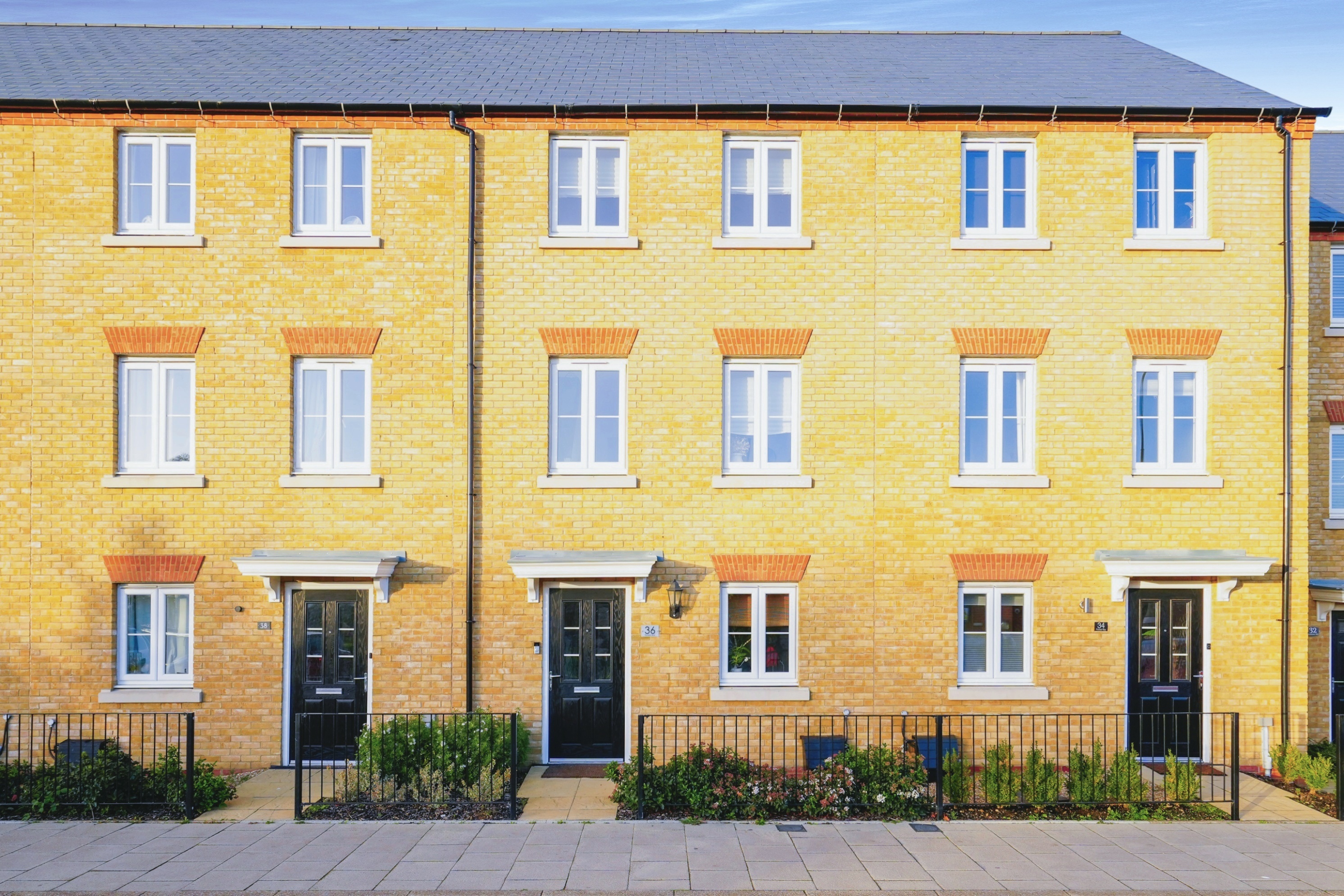 3 bedroom terraced house for sale in Pioneer Way, Bicester, OX26 1BF