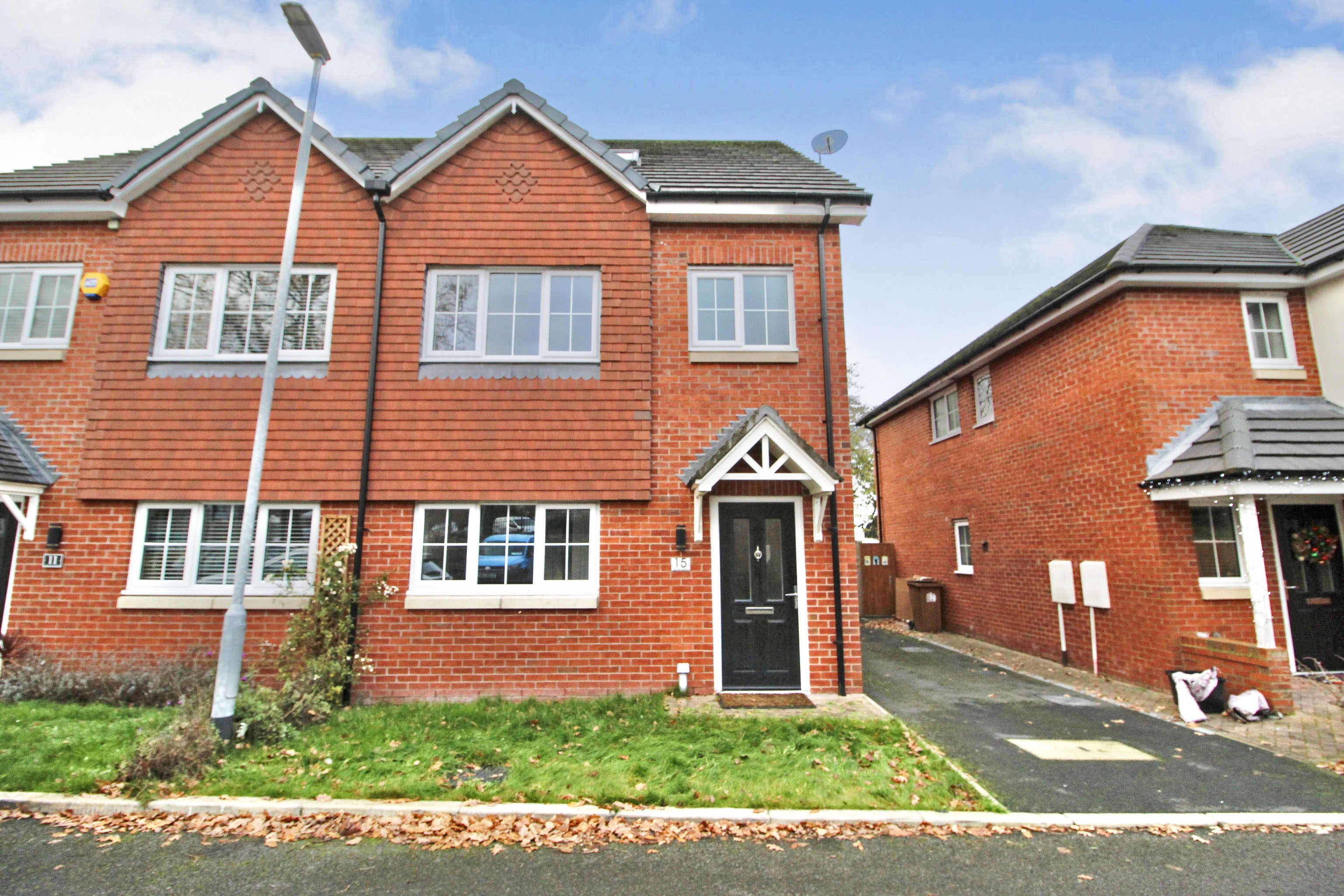 4 bedroom semidetached house for sale in Oakwood Gardens, St. Helens