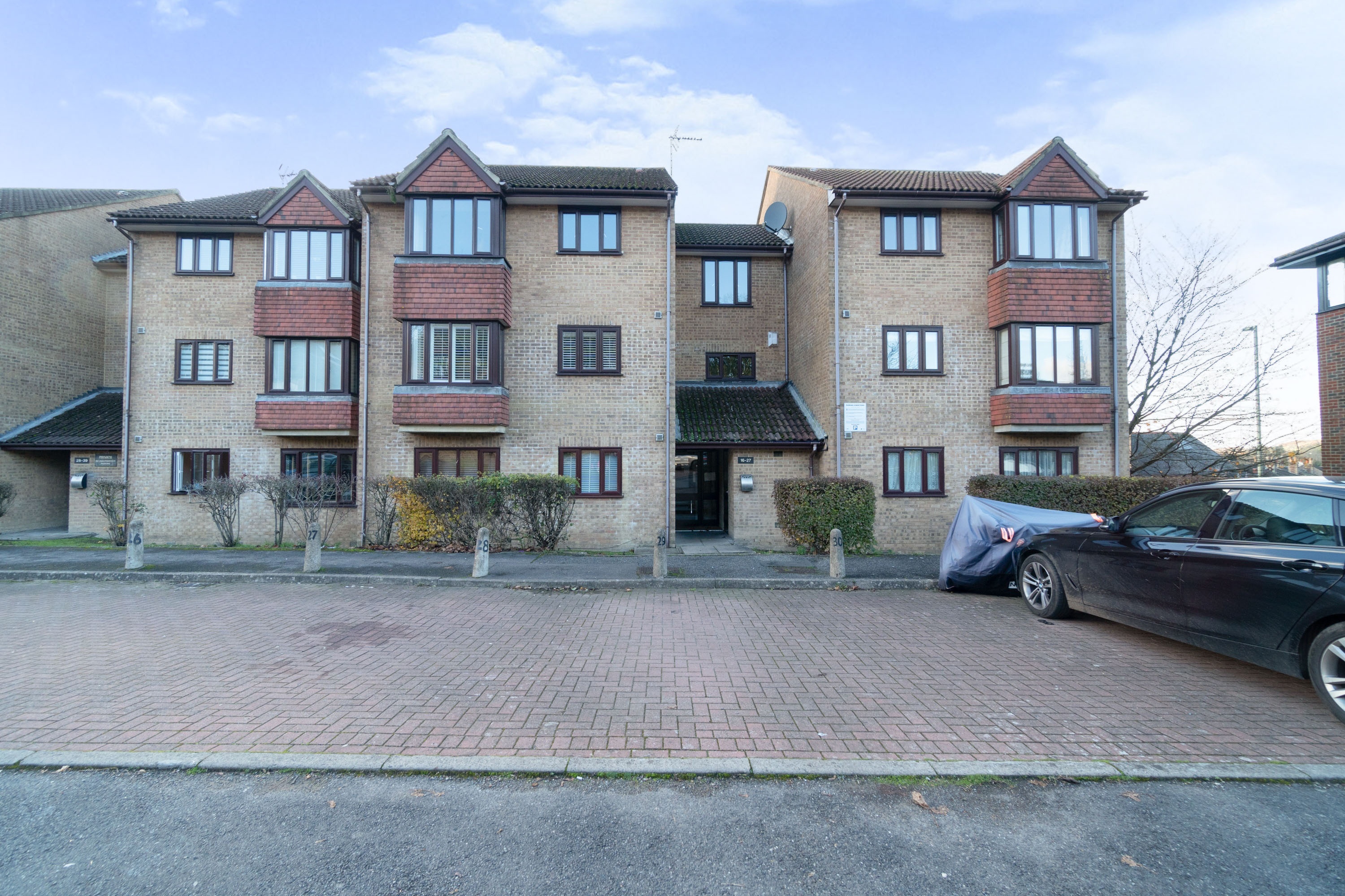 1 bedroom flat for sale in Westbury Close, Whyteleafe, CR3 0DY