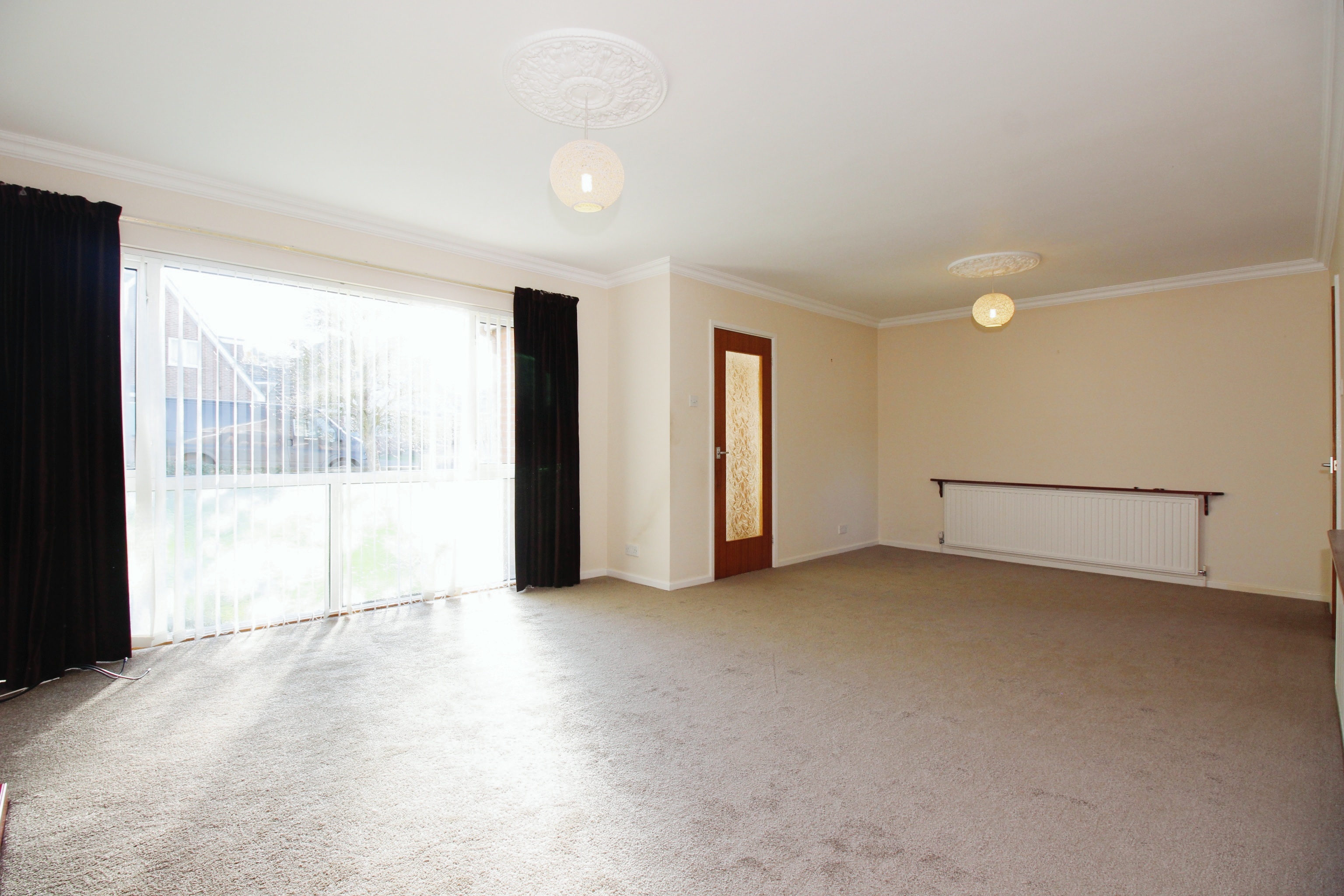 4 bedroom detached house for sale in Hereford Avenue, Ollerton, Newark