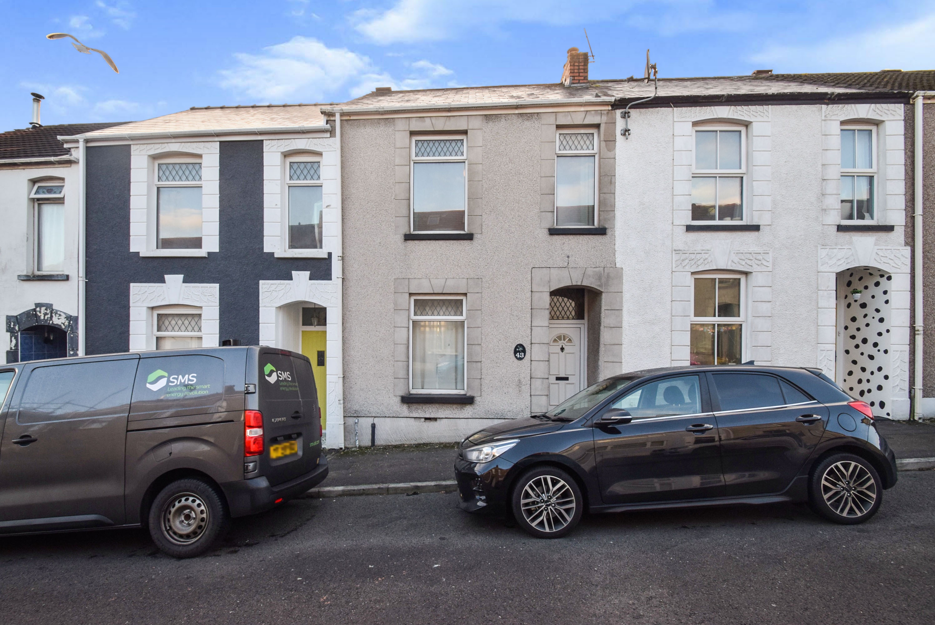 2 bedroom terraced house for sale in Cambridge Street, Uplands, SA2 0NB