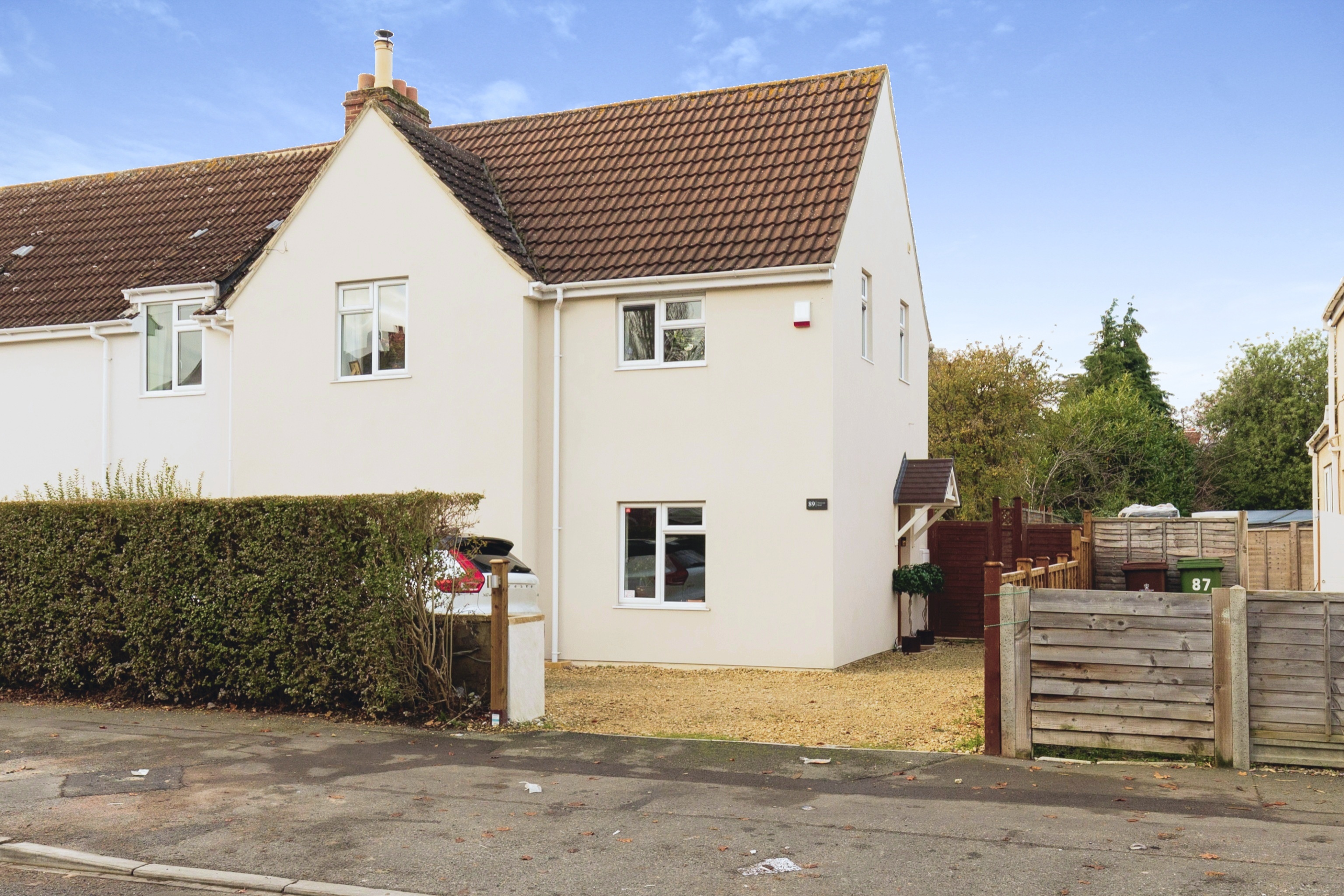 3 bedroom end of terrace house for sale in Tennyson Road, Cheltenham