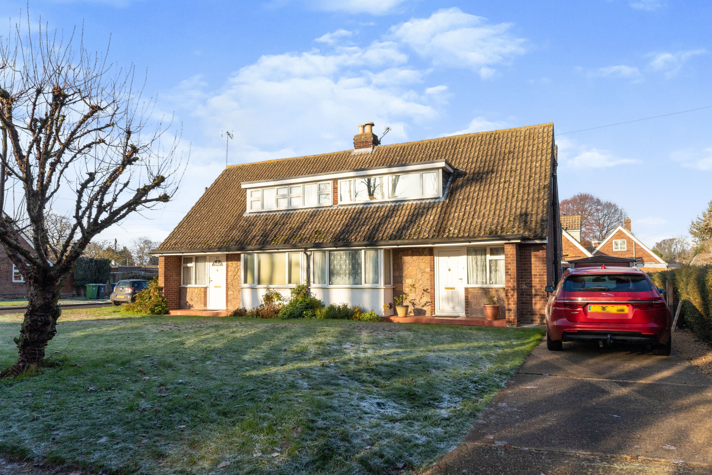 2 bedroom semidetached house for sale in Orchard Road, Melbourn