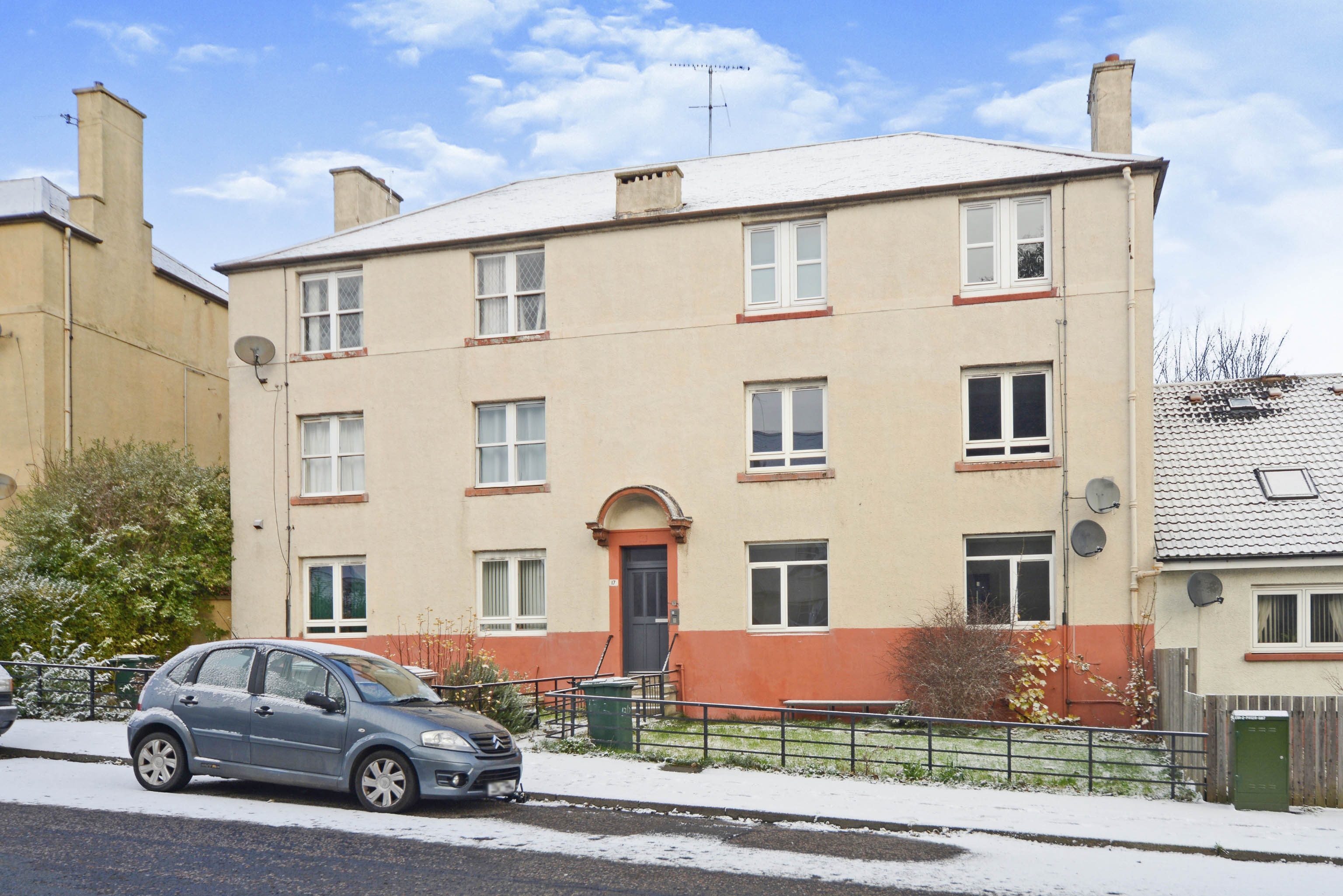 2 bedroom ground floor flat for sale in 2 Prestonfield Avenue