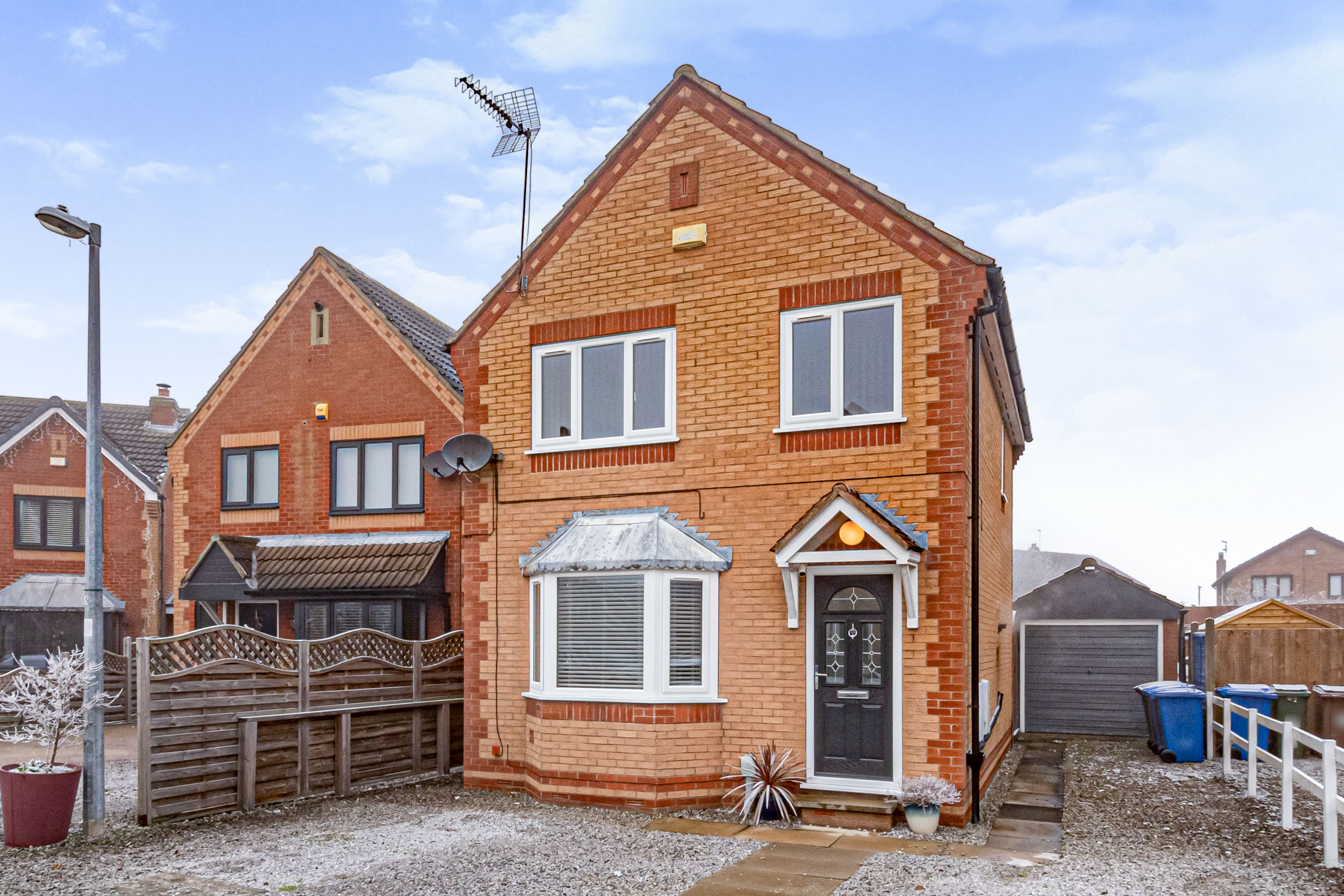 3 bedroom detached house for sale in Waterland Close, Hedon, HU12 8QE