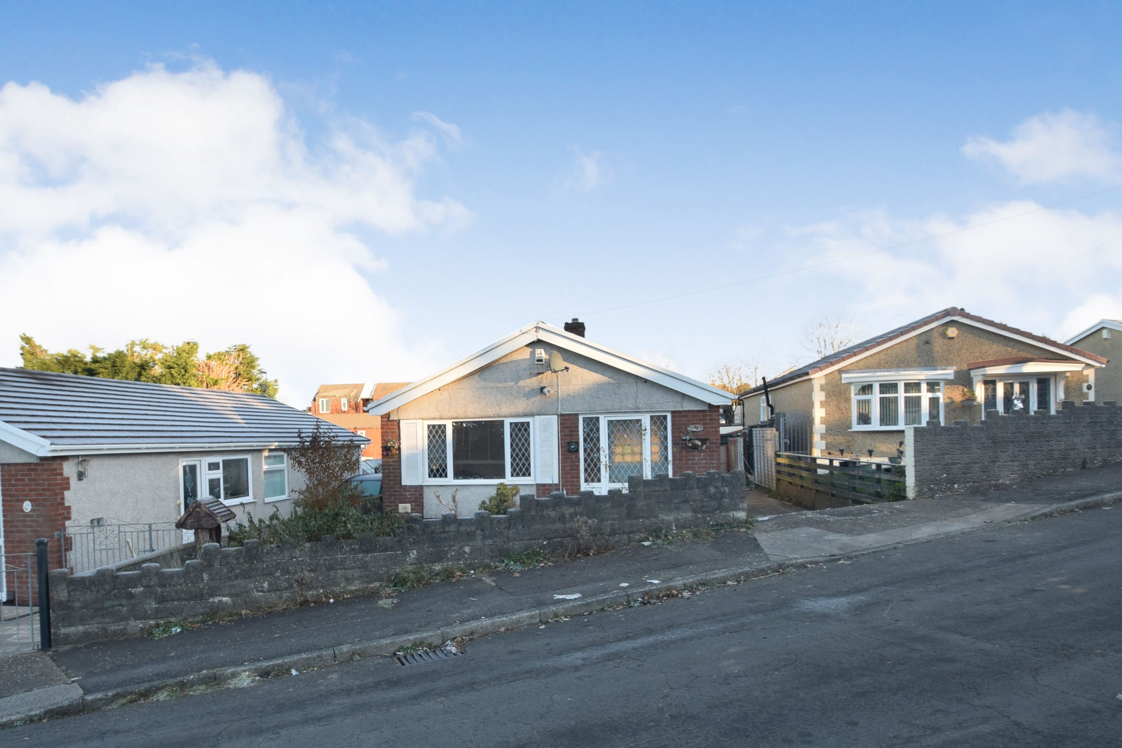 3 bedroom detached bungalow for sale in Heol Pen Tir Garw, Portmead