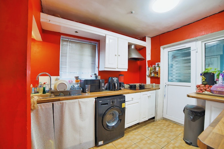 3 bedroom semi-detached house