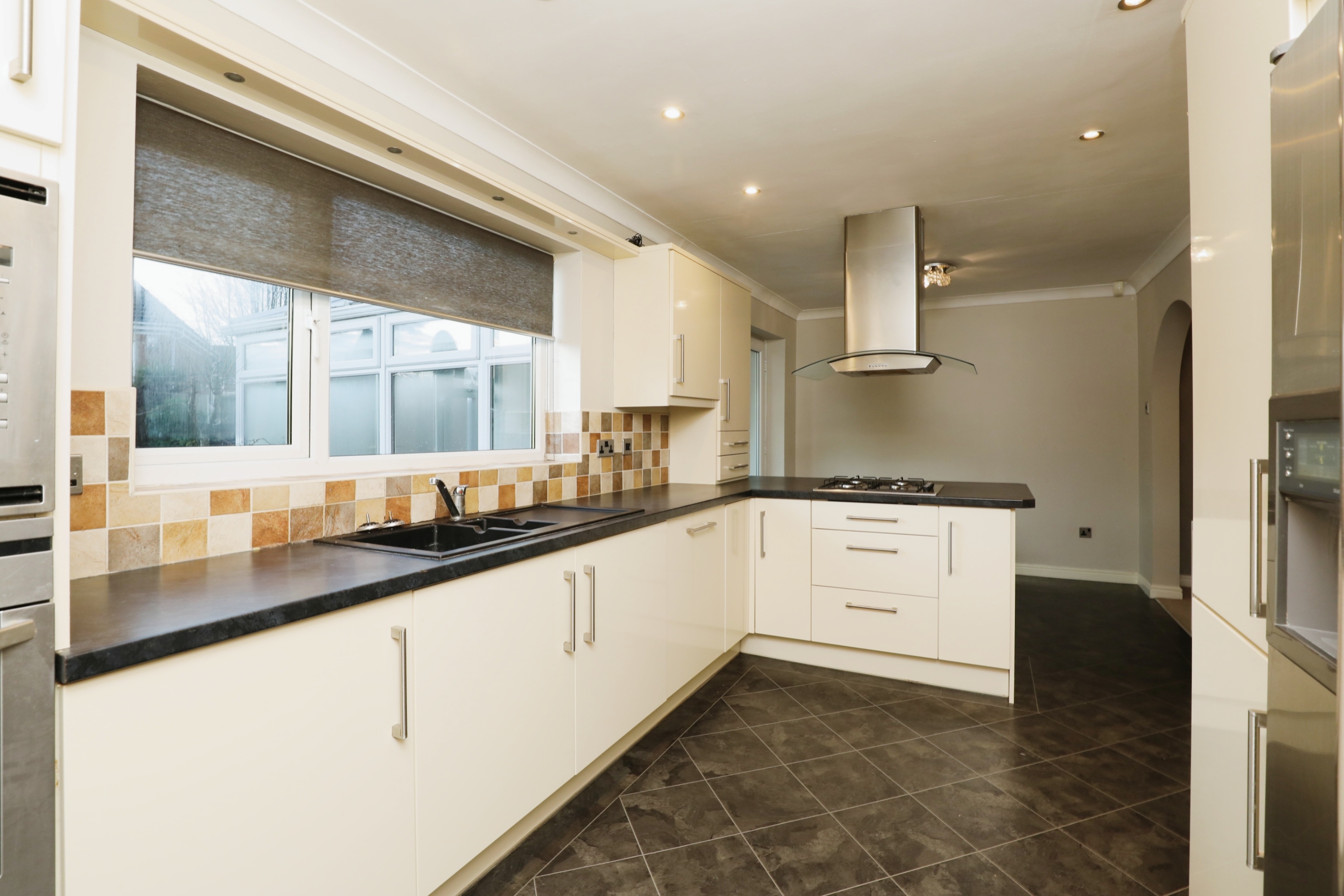 4 bedroom detached house for sale in Broadlands Crescent, Rotherham