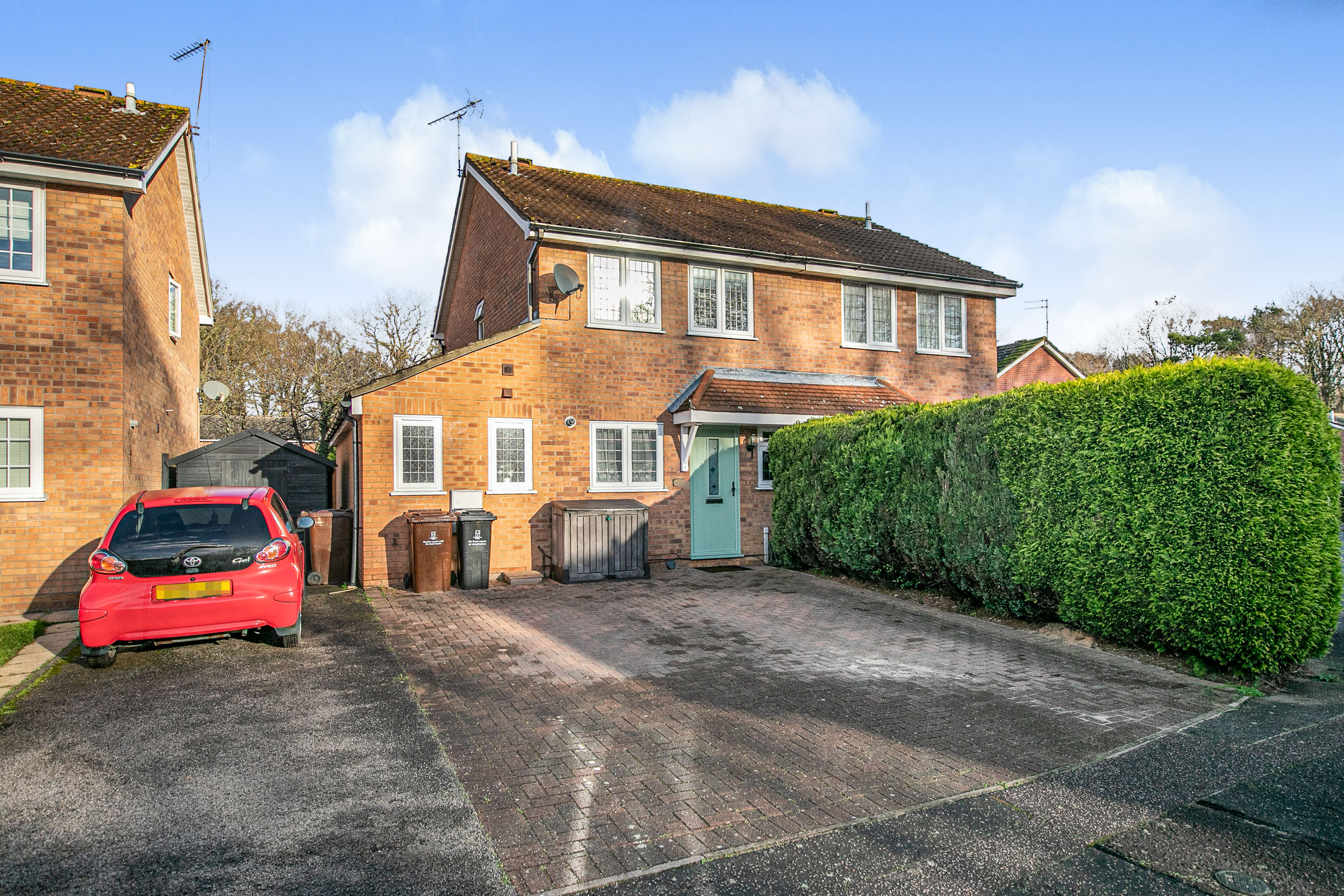 3 Bedroom Semi Detached House For Sale In Hollymead Close Colchester