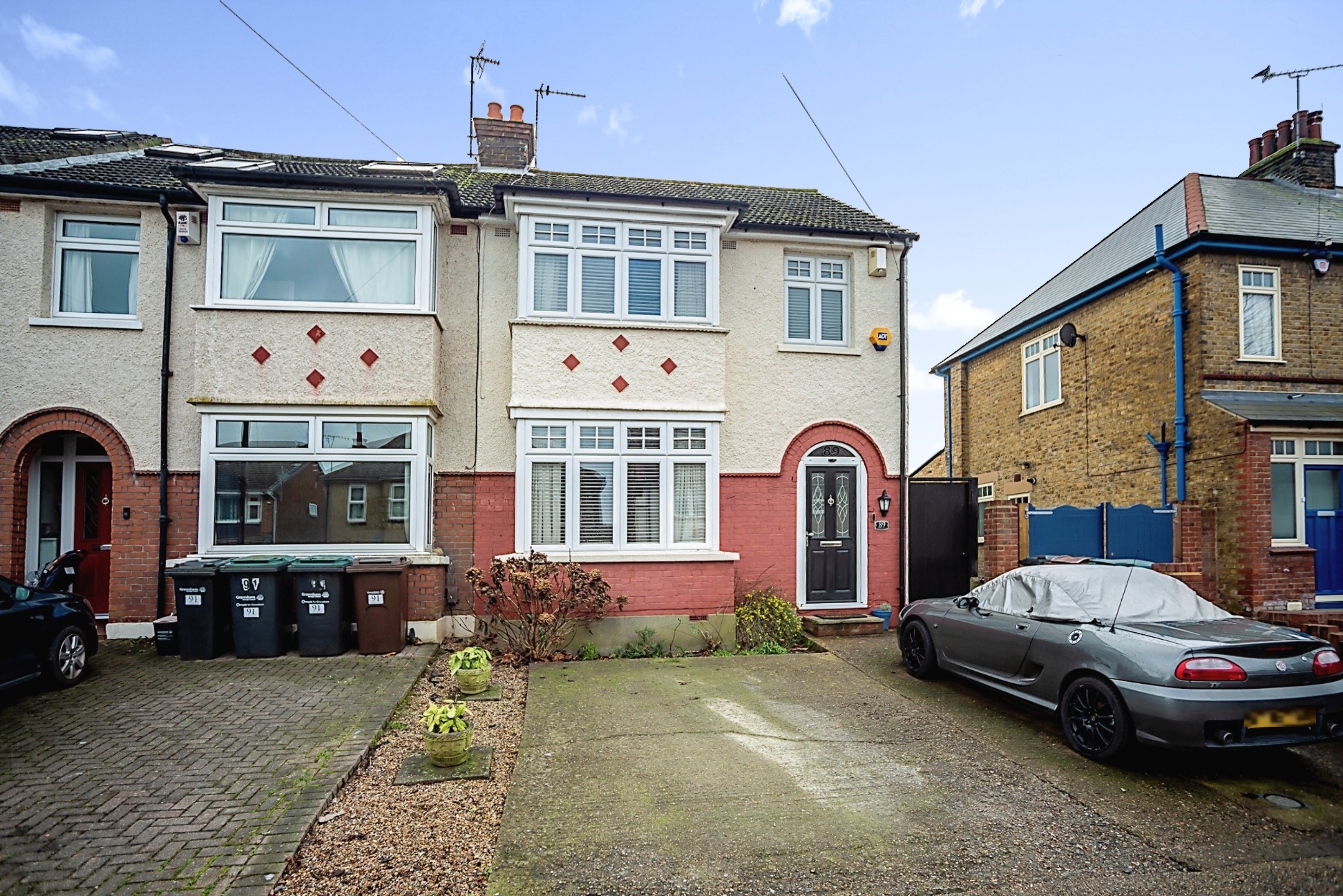 3 Bedroom End Of Terrace House For Sale In Ferndale Road Gravesend