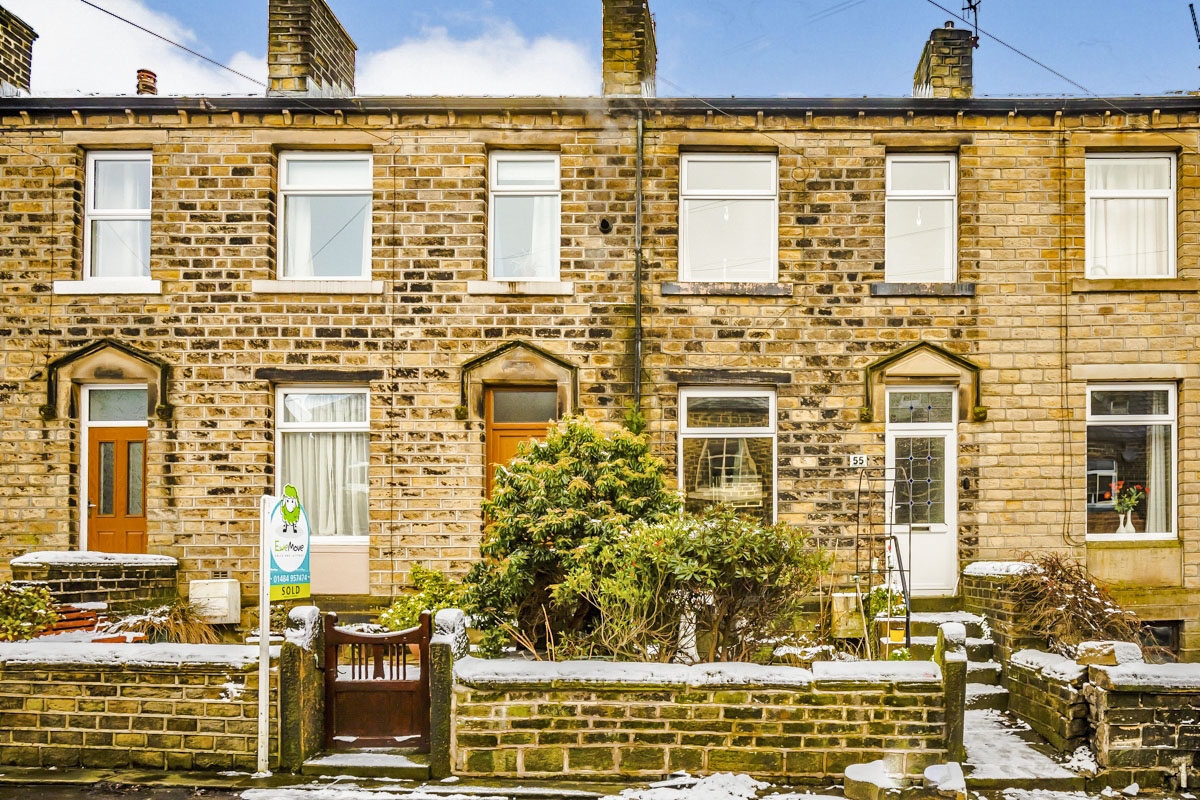 2 bedroom terraced house for sale in Brougham Road, Huddersfield, HD7 6BJ