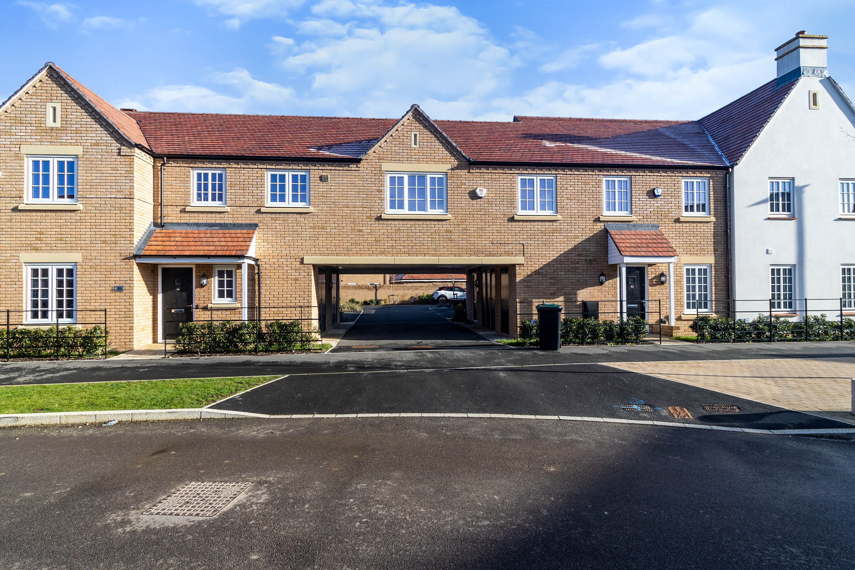 2 bedroom for sale in Oatlands Drive, Bedford, MK45 3NT