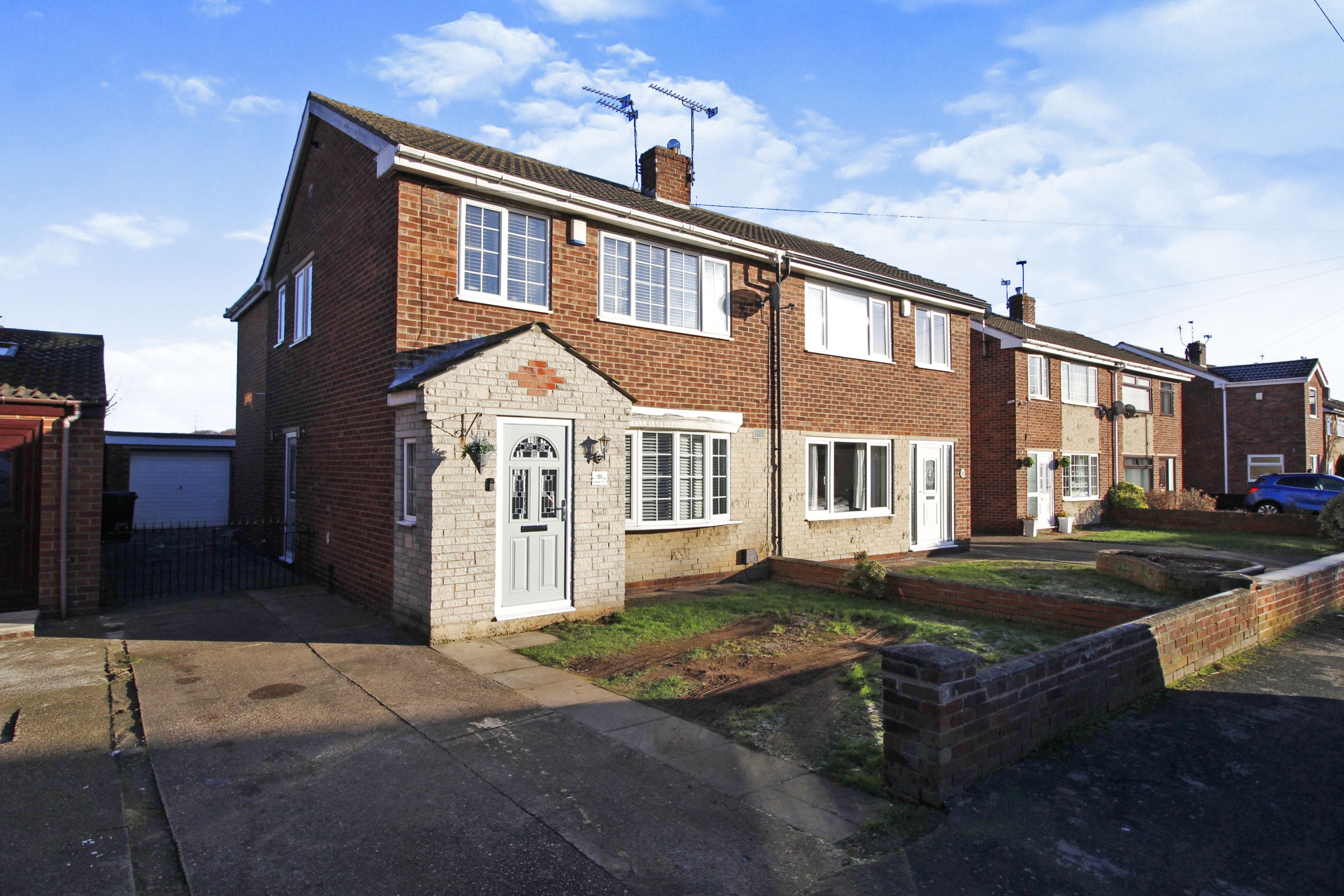 4 bedroom semidetached house for sale in Fernbank Drive, Armthorpe