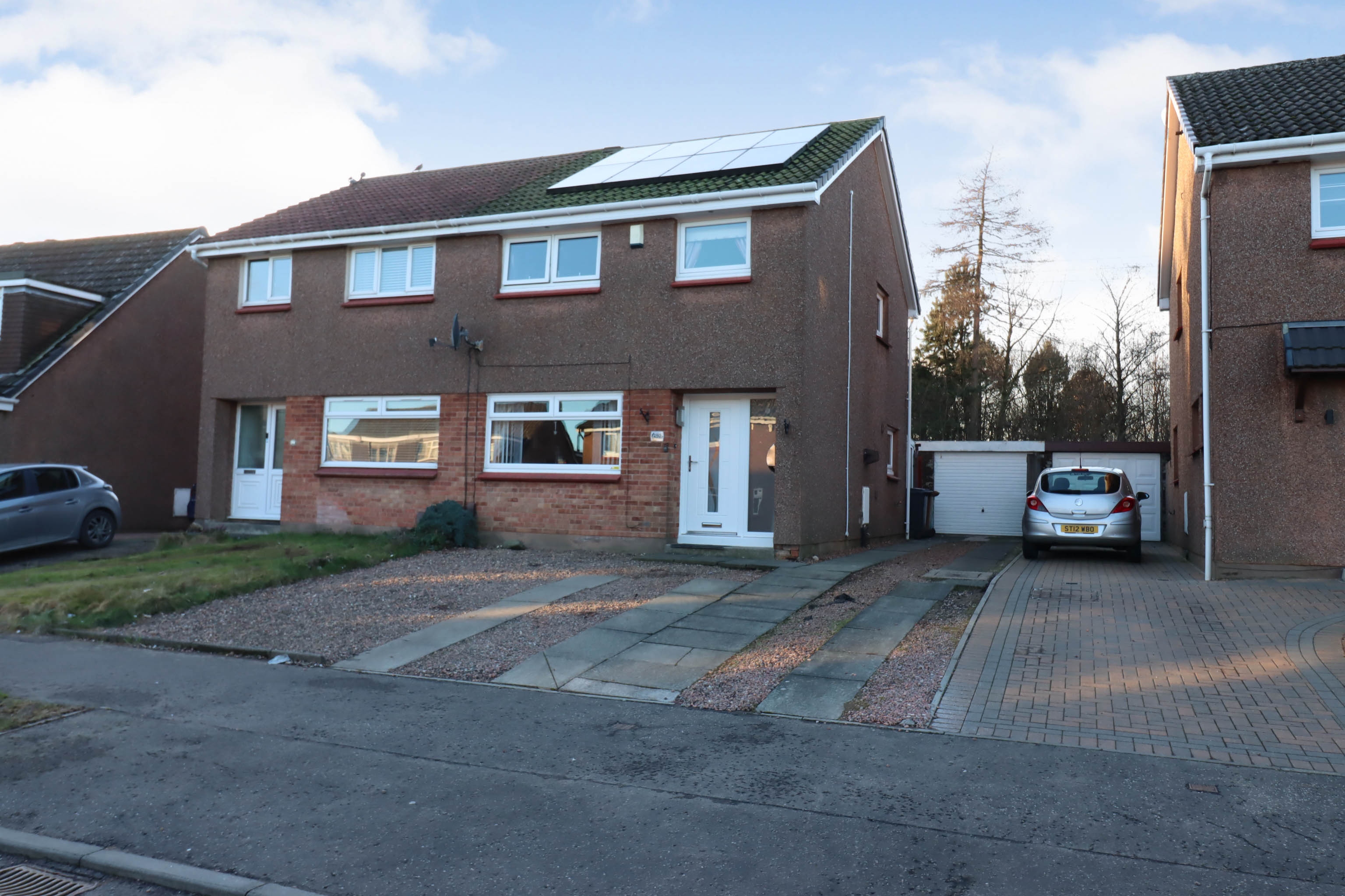 3 bedroom semidetached house for sale in Duddingston Drive, Kirkcaldy