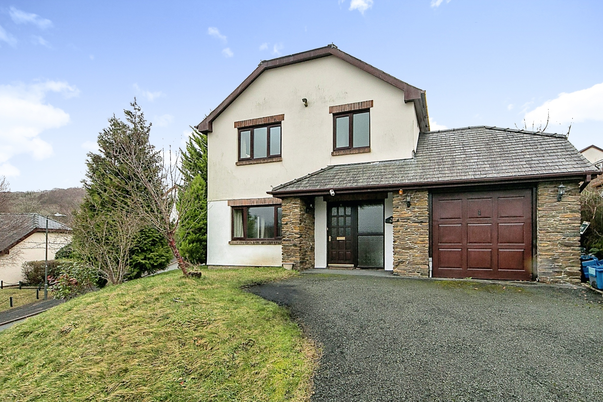 3 bedroom detached house for sale in Uwch Y Maes, Dolgellau, LL40 1GA