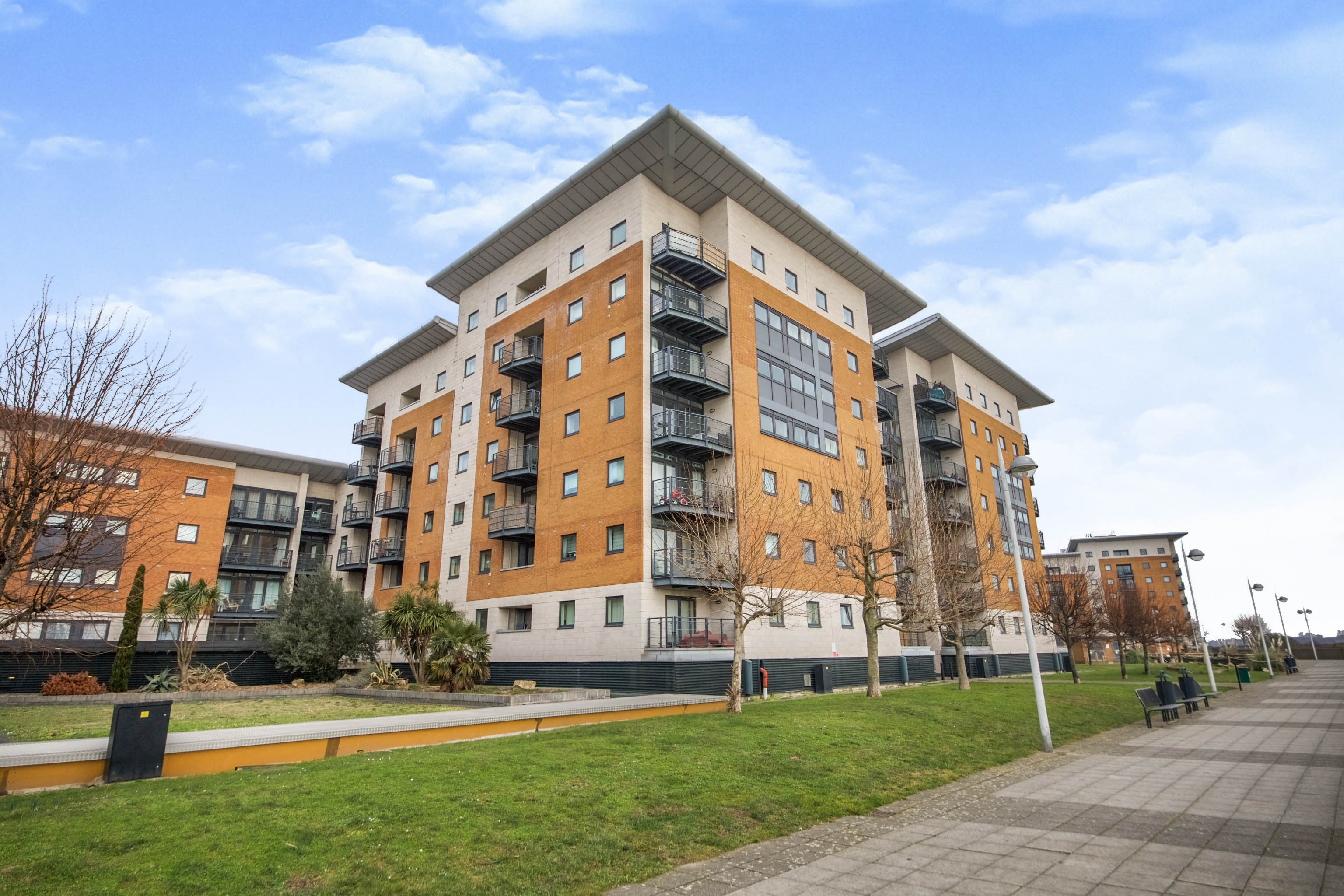 2 bedroom apartment for sale in Sheerness Mews, London, E16 2SR