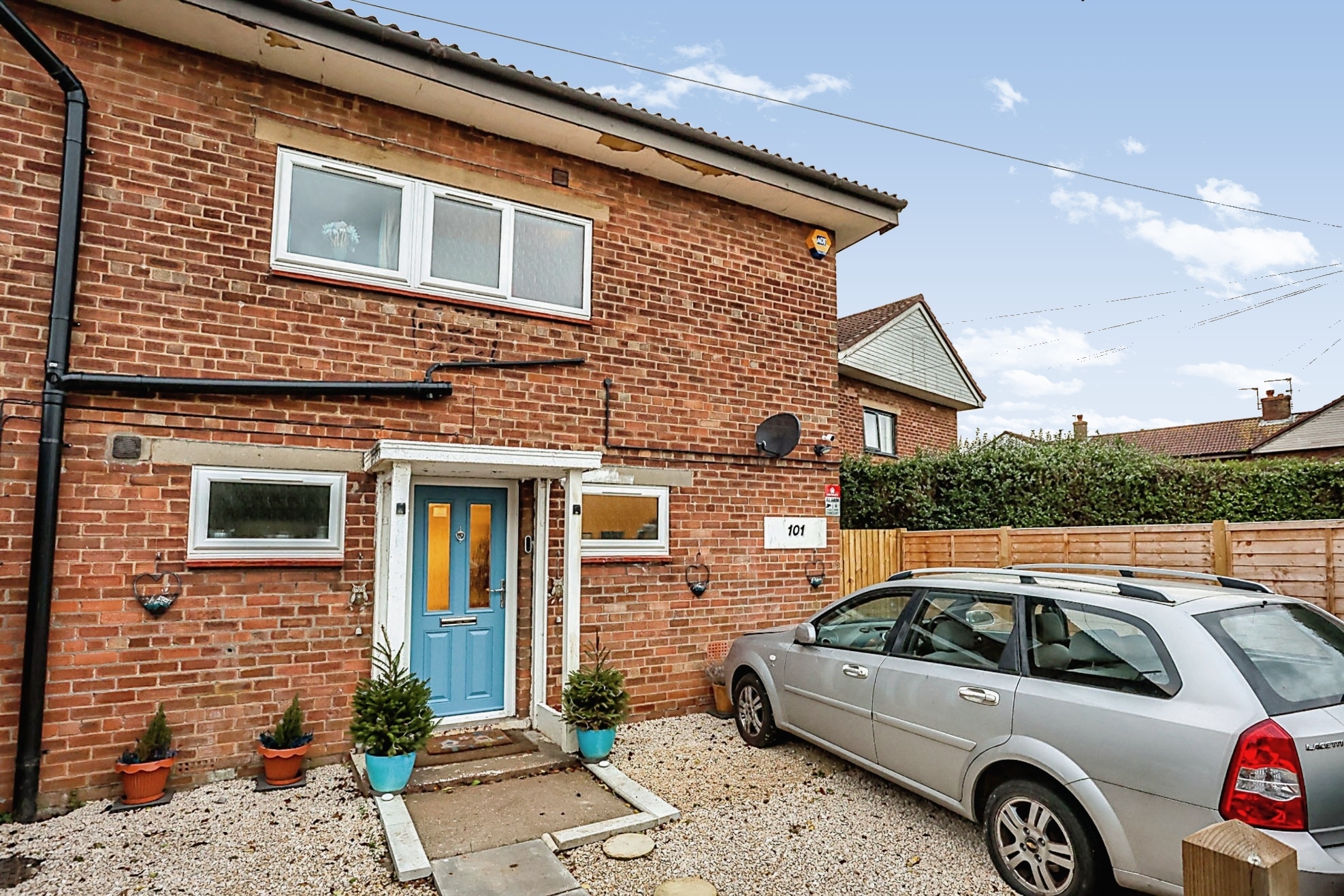 3 bedroom end of terrace house for sale in Heathfield Road, Grantham