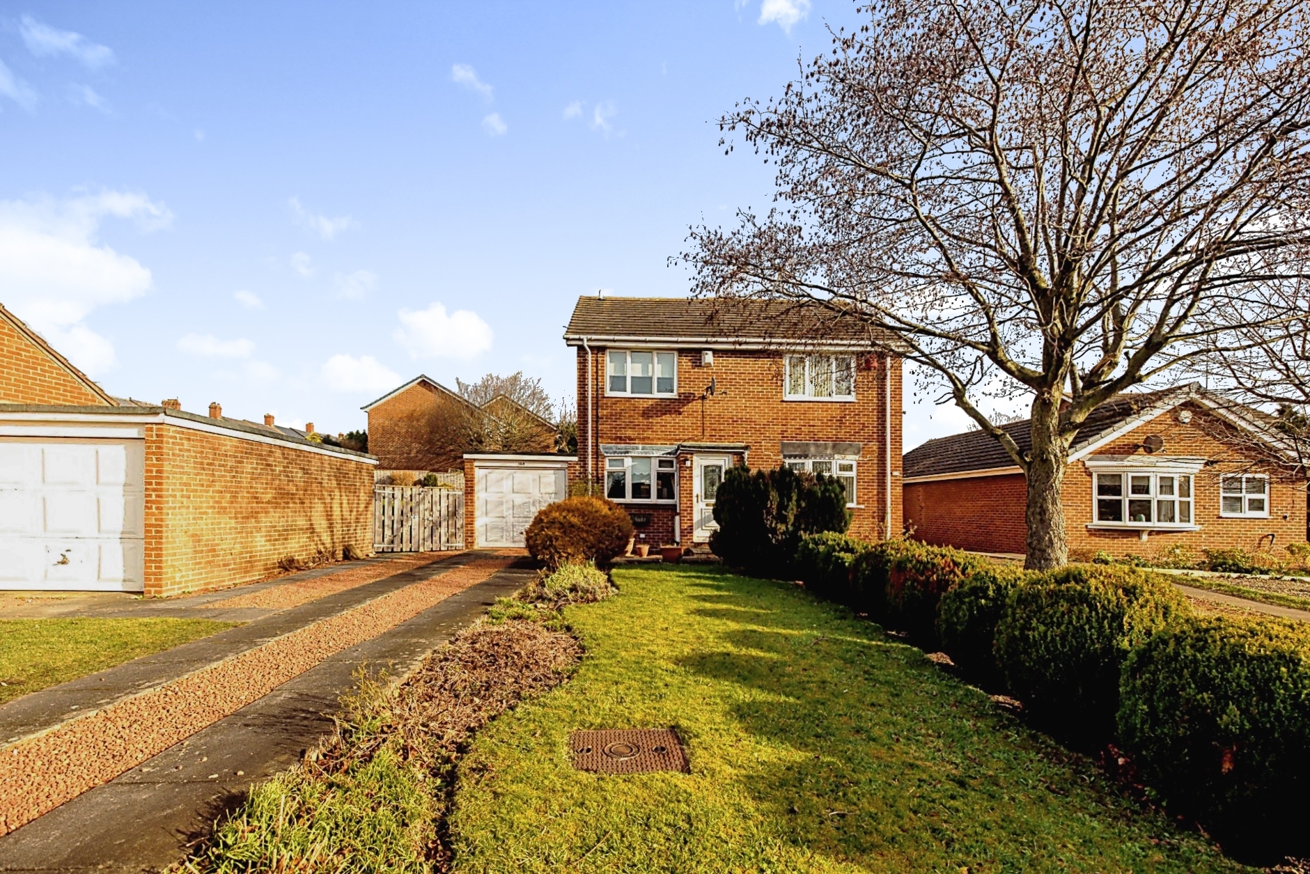 2 bedroom semidetached house for sale in Kepier Chare, Ryton, NE40 4UY