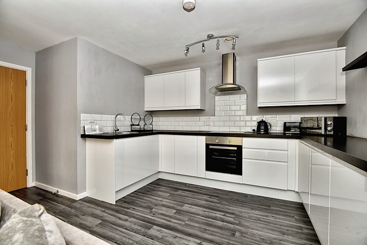 2 bedroom apartment