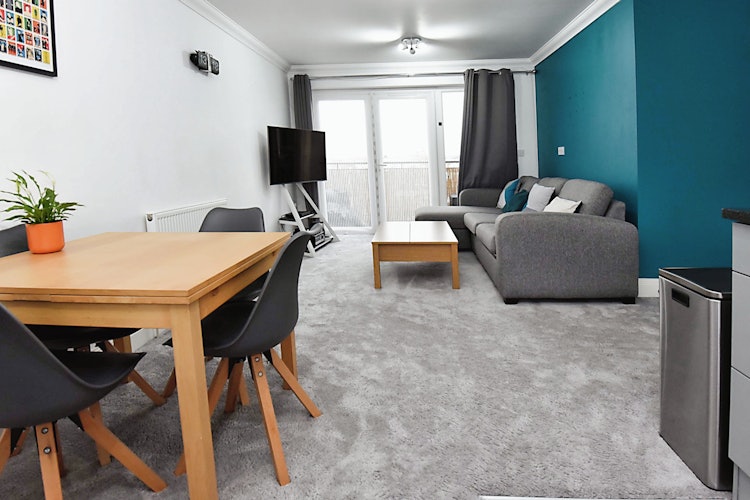 3 bedroom apartment
