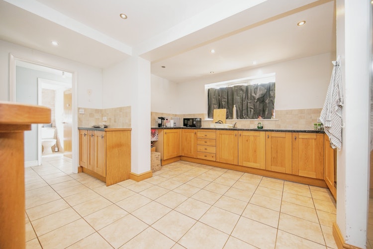 3 bedroom semi-detached house